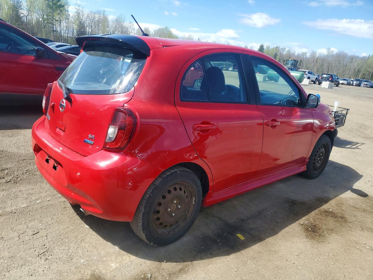 2015 Niss Micra Red vin: 3N1CK3CP3FL246167