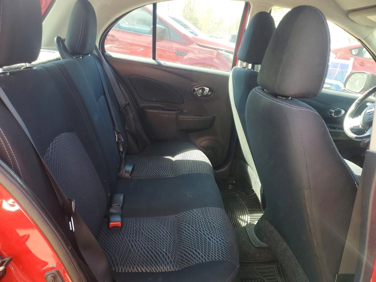 2015 Niss Micra Red vin: 3N1CK3CP3FL246167