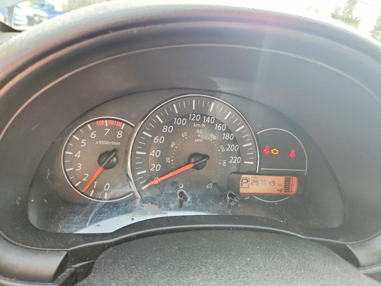 2015 Niss Micra Gray vin: 3N1CK3CP3FL247142