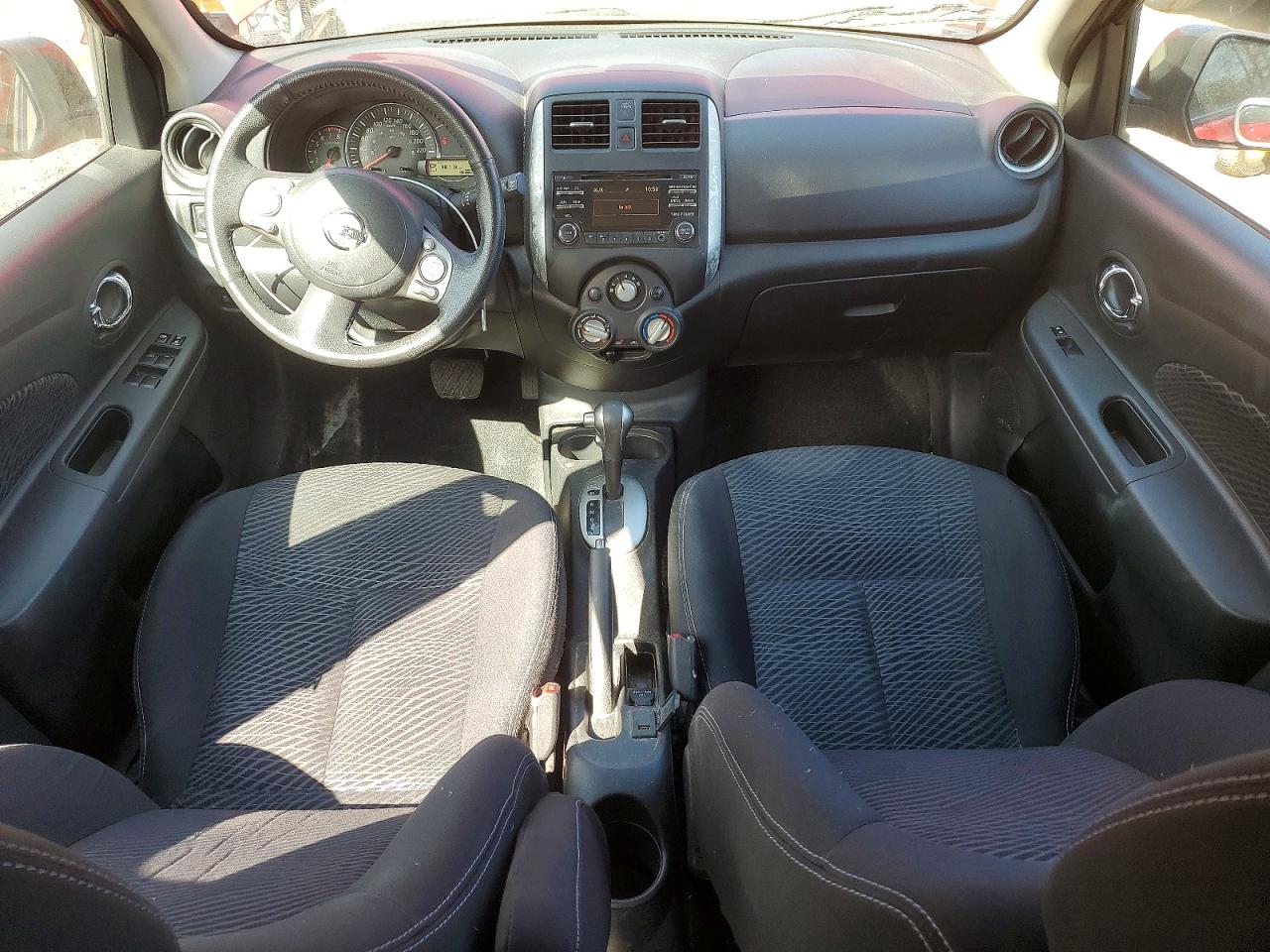 2015 Nissan Micra Red vin: 3N1CK3CP4FL217552