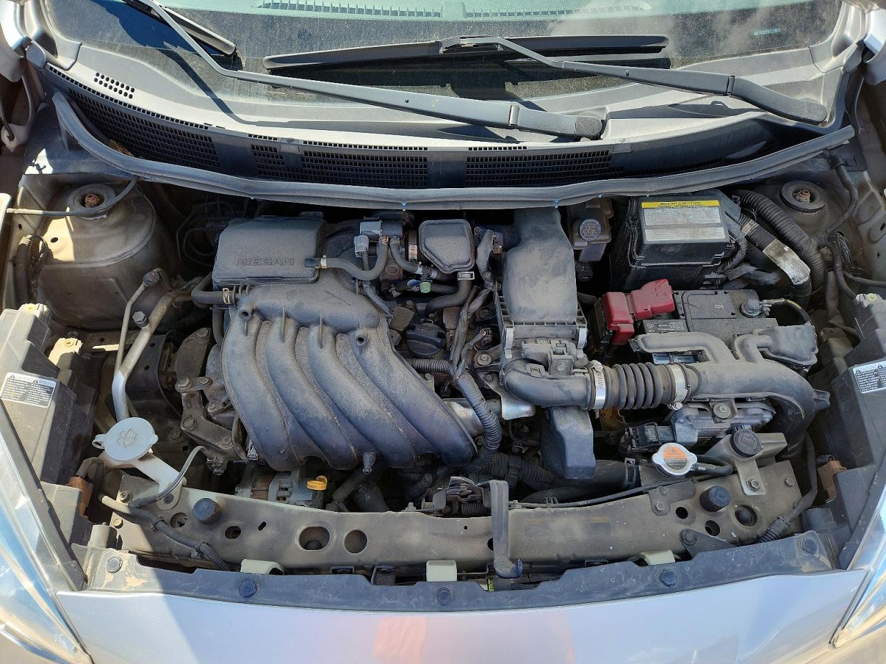 2015 Nissan Micra Silver vin: 3N1CK3CP5FL212618