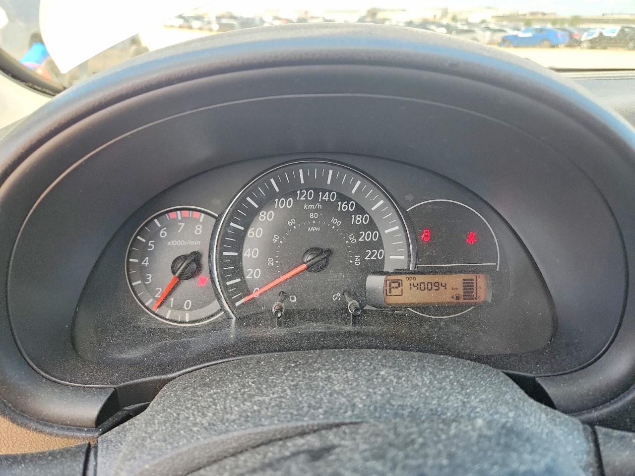 2015 Nissan Micra Silver vin: 3N1CK3CP5FL212618