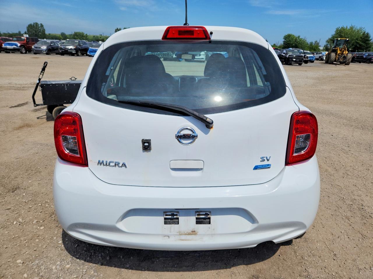 2015 Nissan Micra White vin: 3N1CK3CP5FL269207