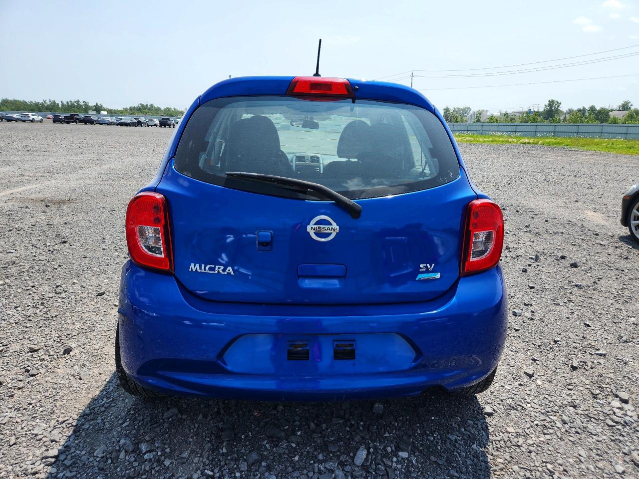 2015 Nissan Micra Blue vin: 3N1CK3CP6FL268597