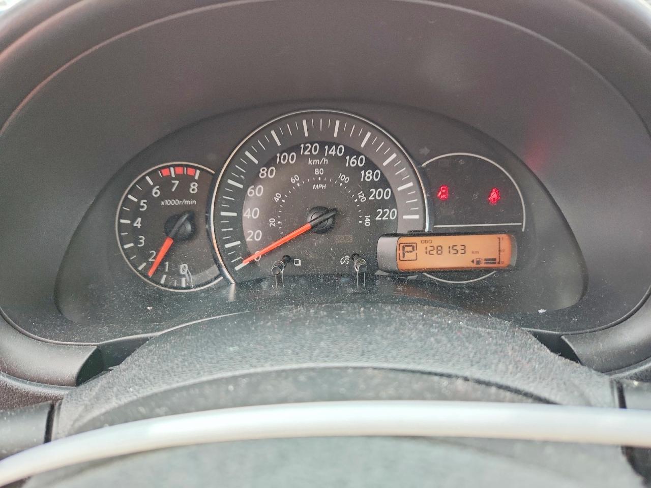 2015 Nissan Micra Blue vin: 3N1CK3CP8FL271551