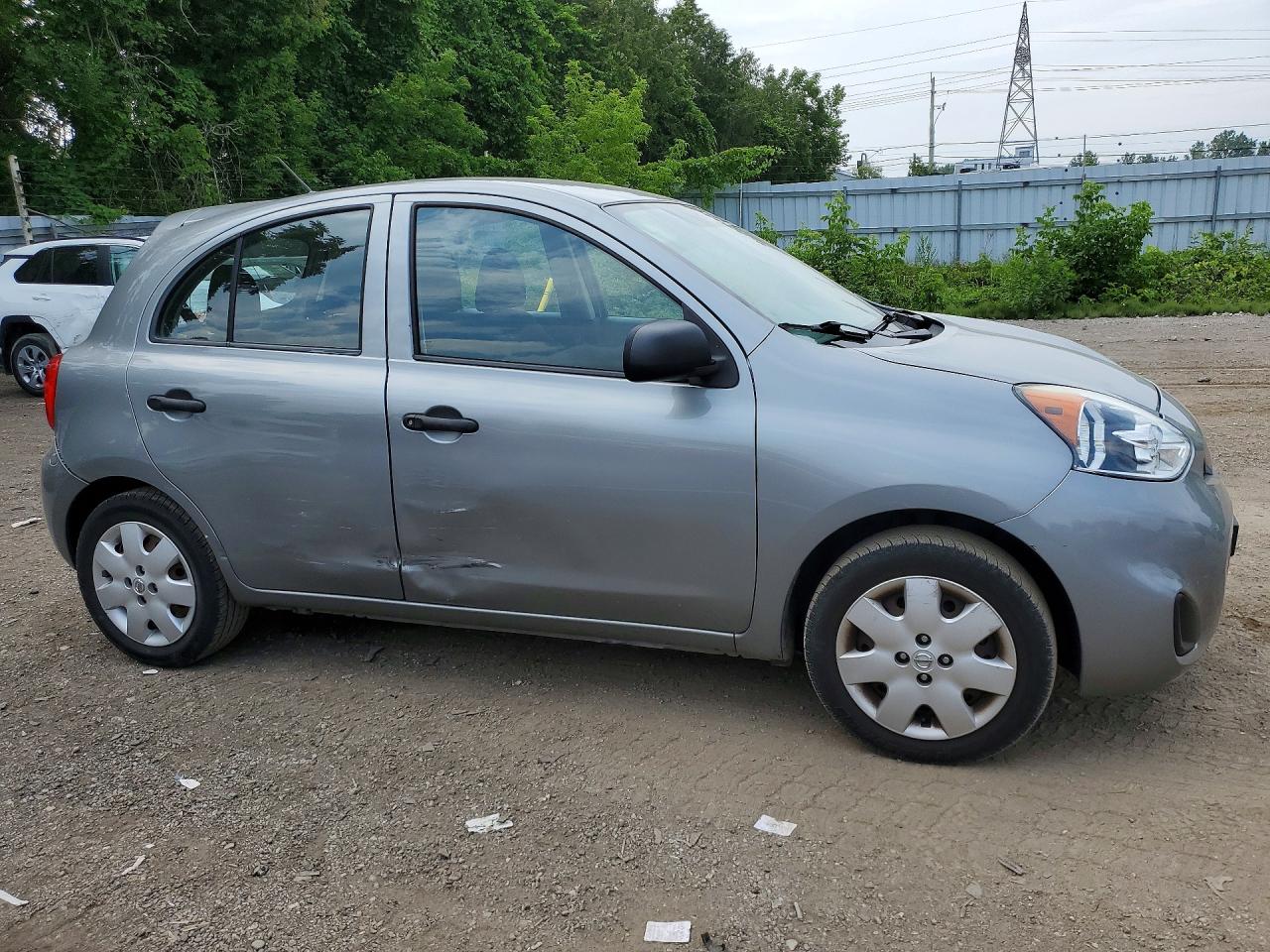 2015 Nissan Micra Silver vin: 3N1CK3CP9FL205641
