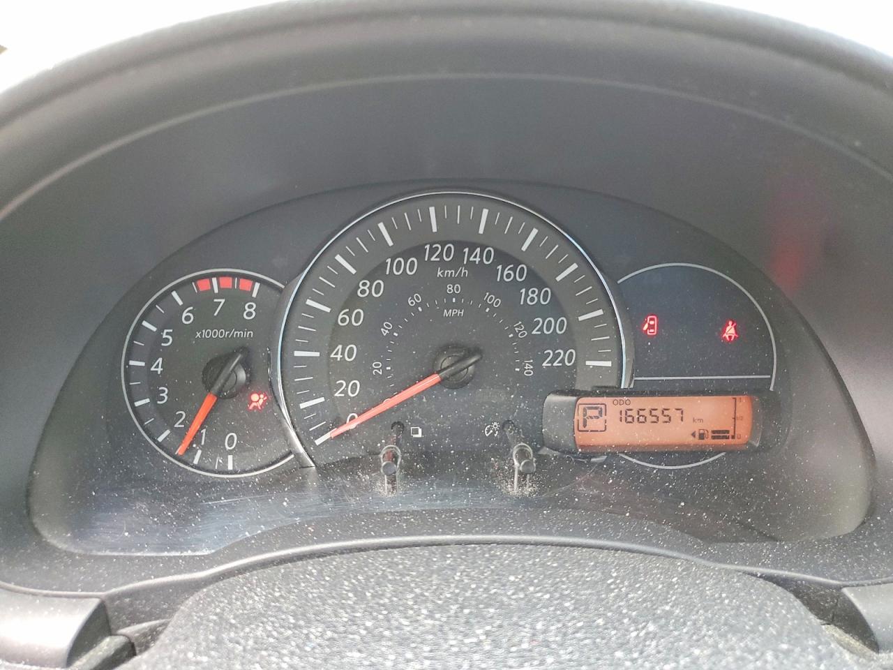 2015 Nissan Micra Silver vin: 3N1CK3CP9FL205641