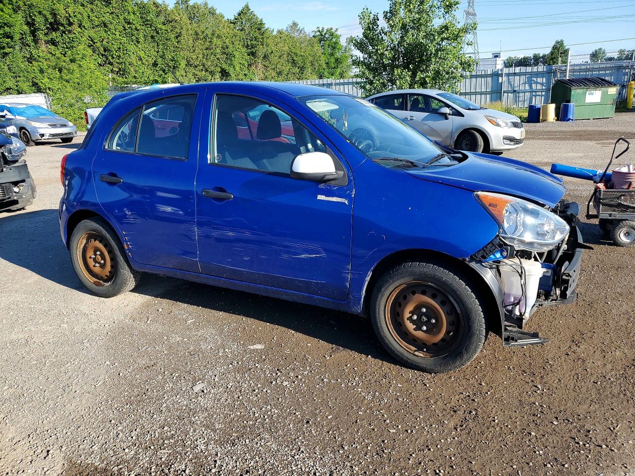 2015 Nissan Micra Blue vin: 3N1CK3CP9FL231835