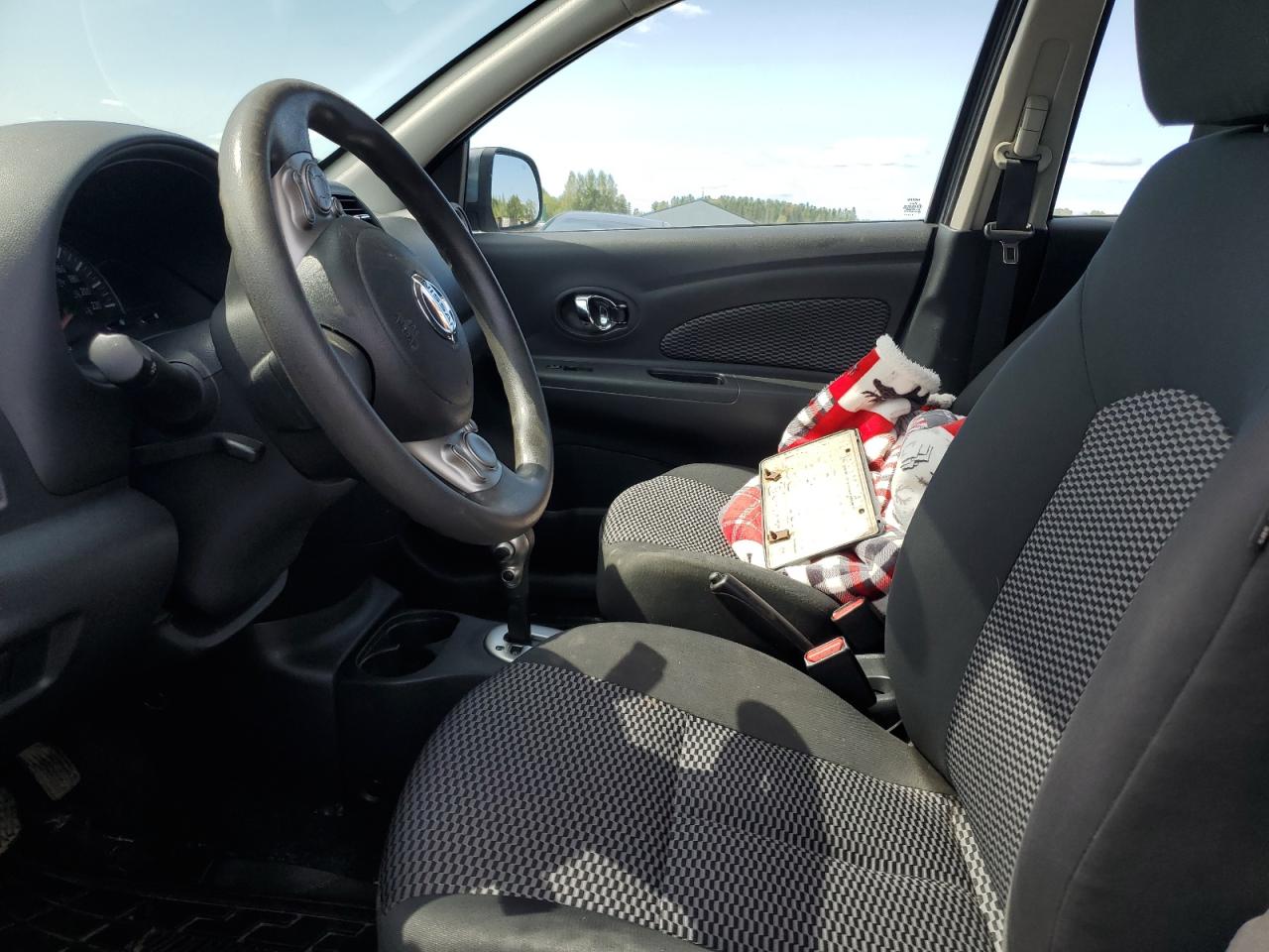2016 Nissan Micra Charcoal vin: 3N1CK3CP9GL266683