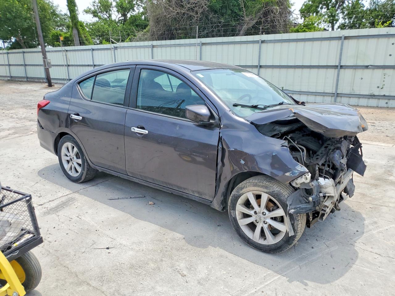 2015 Nissan Versa Blue vin: 3N1CN7AD0FL852579
