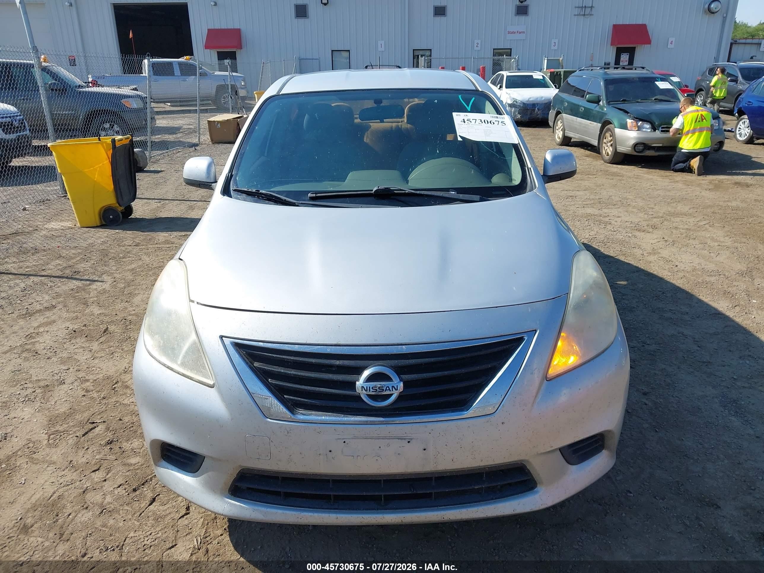 2012 Nissan Versa 1.6 Sv Серебряный vin: 3N1CN7AP0CL826571