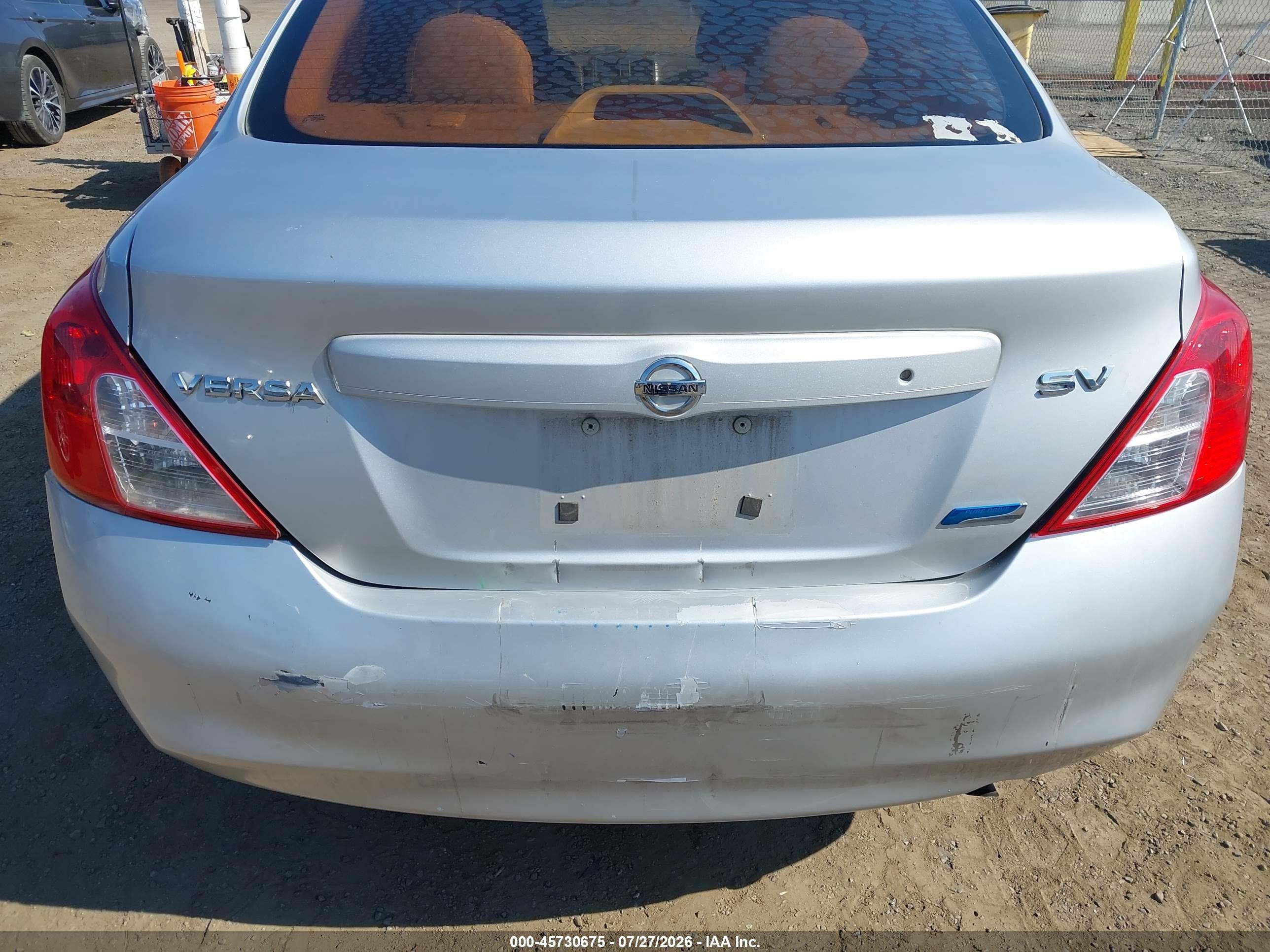 2012 Nissan Versa 1.6 Sv Серебряный vin: 3N1CN7AP0CL826571