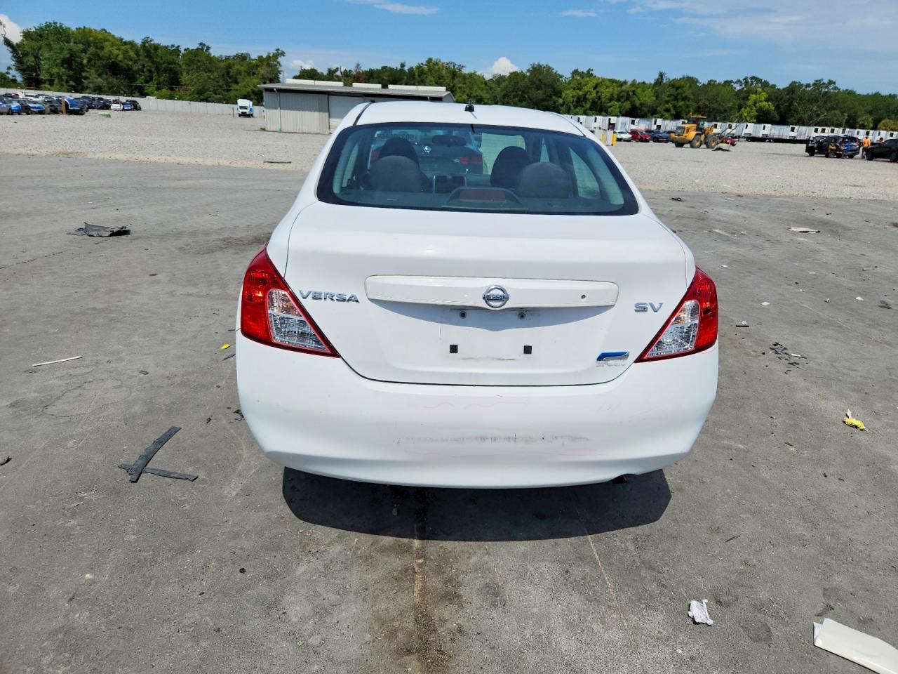 2012 Nissan Versa 1.6 S White vin: 3N1CN7AP0CL835593