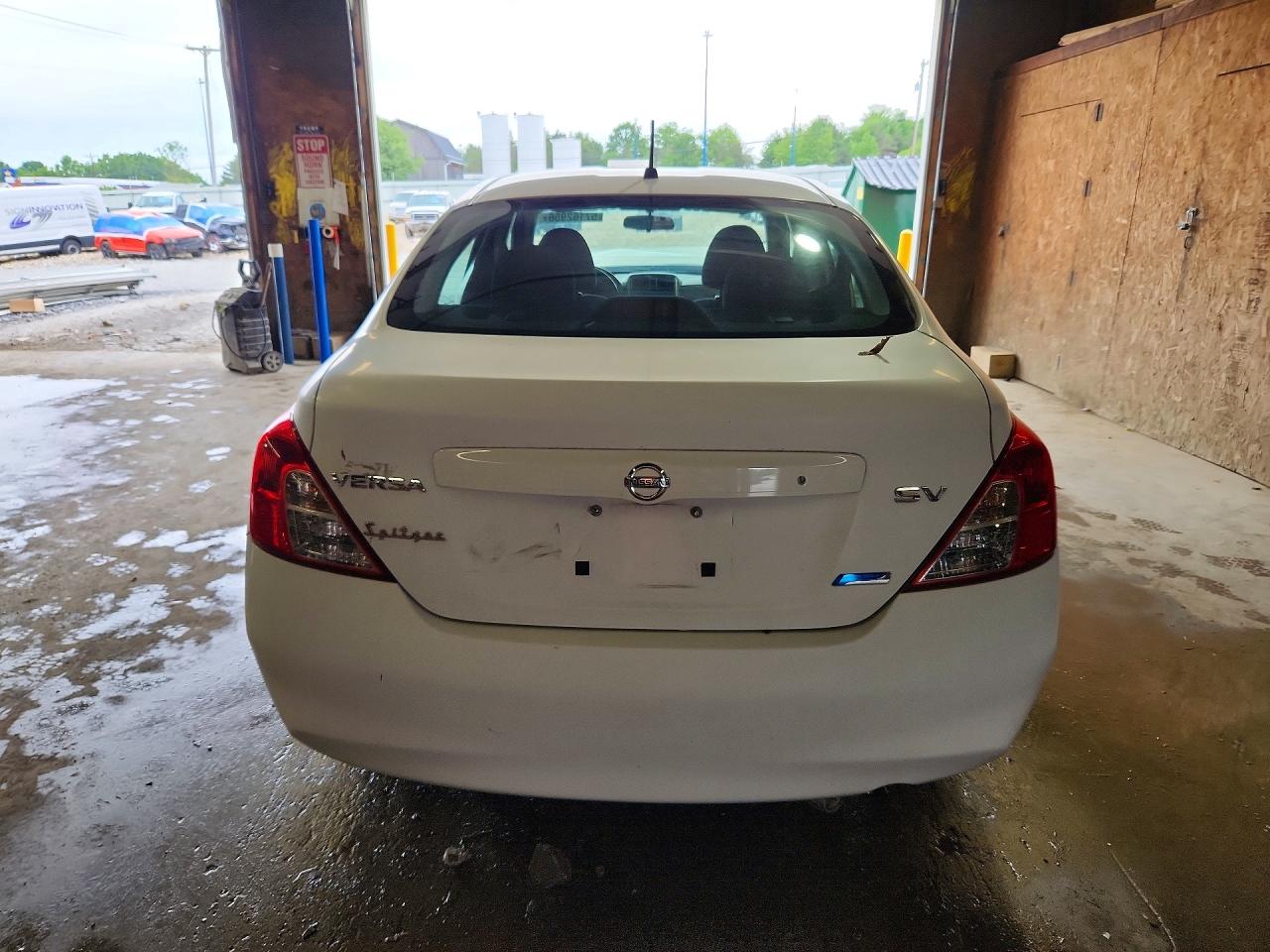 2012 Nissan Versa 1.6 S White vin: 3N1CN7AP0CL859747