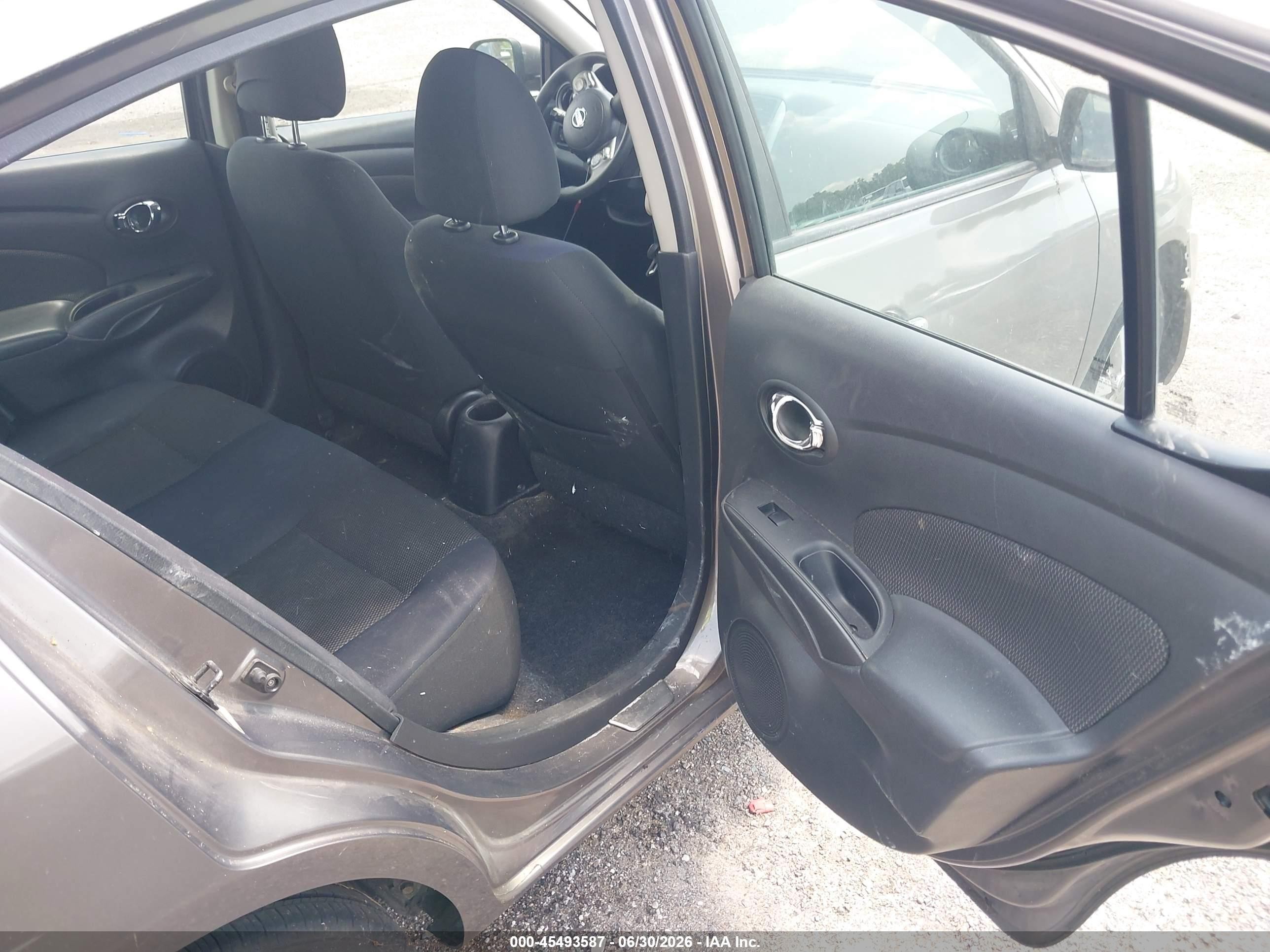 2012 Nissan Versa 1.6 Sl Gray vin: 3N1CN7AP0CL861014
