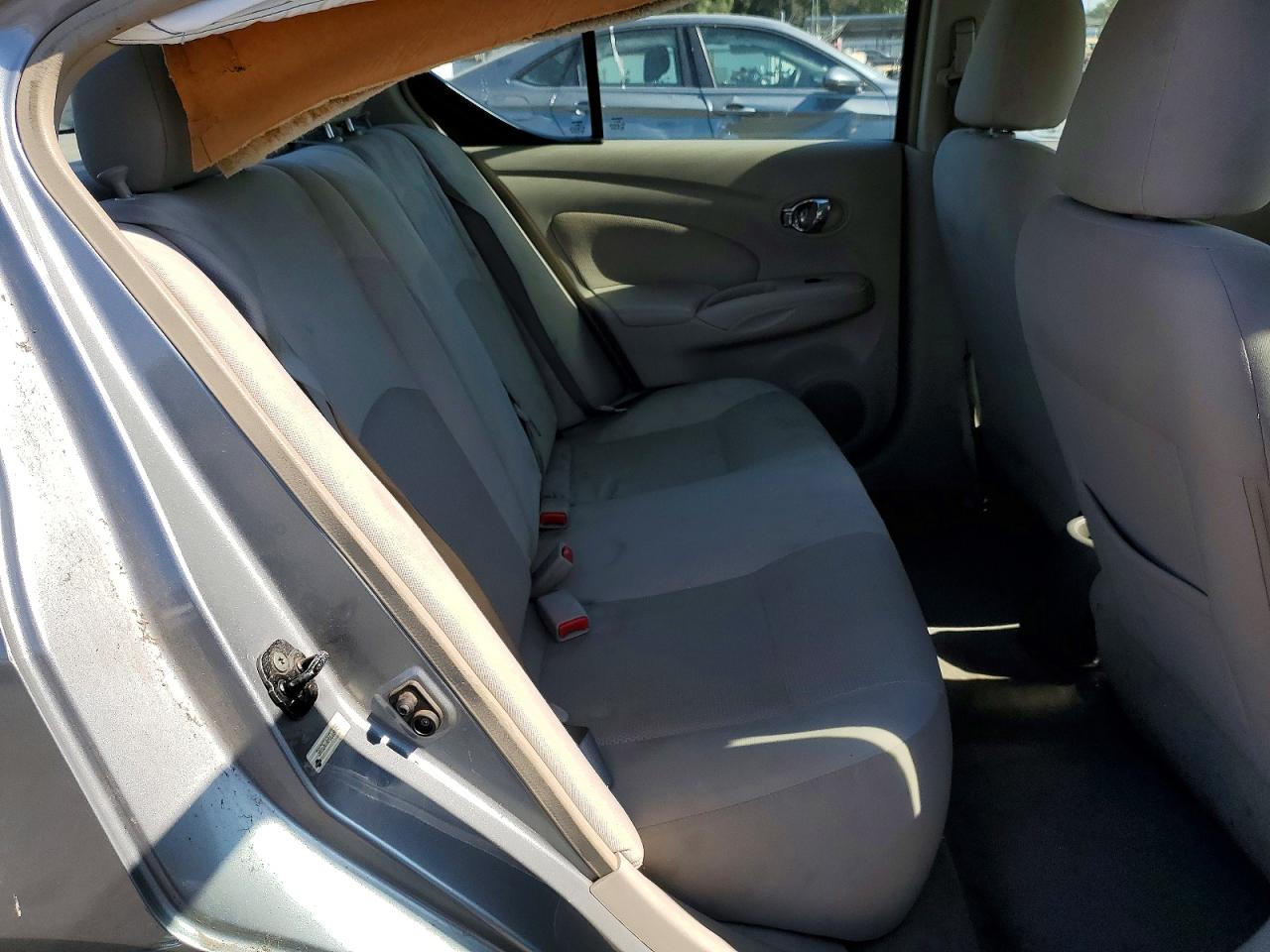 2012 Nissan Versa 1.6 S Gray vin: 3N1CN7AP0CL861546