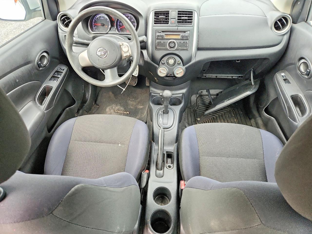 2012 Nissan Versa 1.6 S Серебряный vin: 3N1CN7AP0CL862387