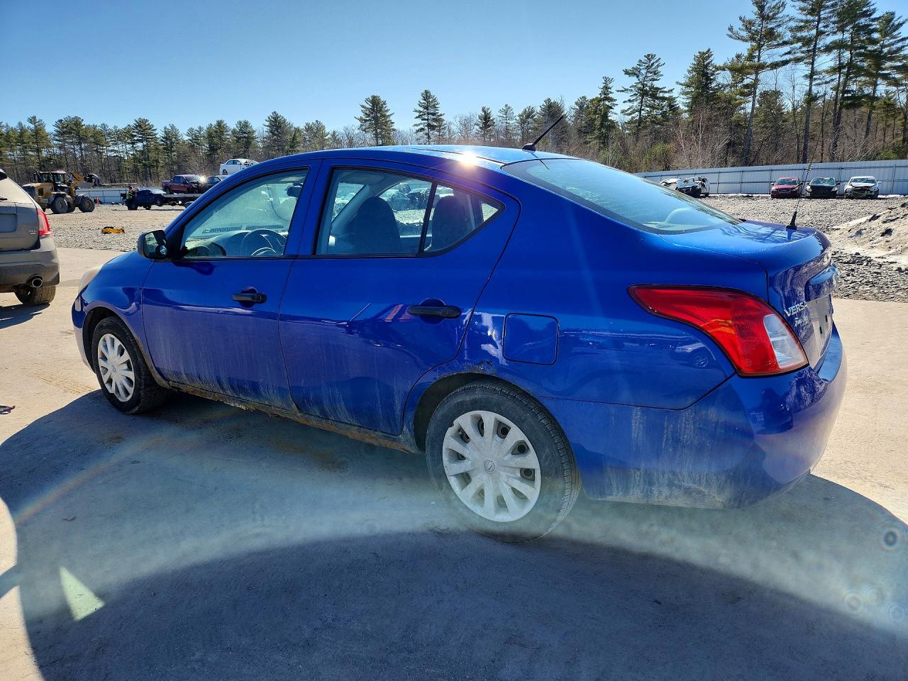 2012 Nissan Versa 1.6 S Синий vin: 3N1CN7AP0CL864365