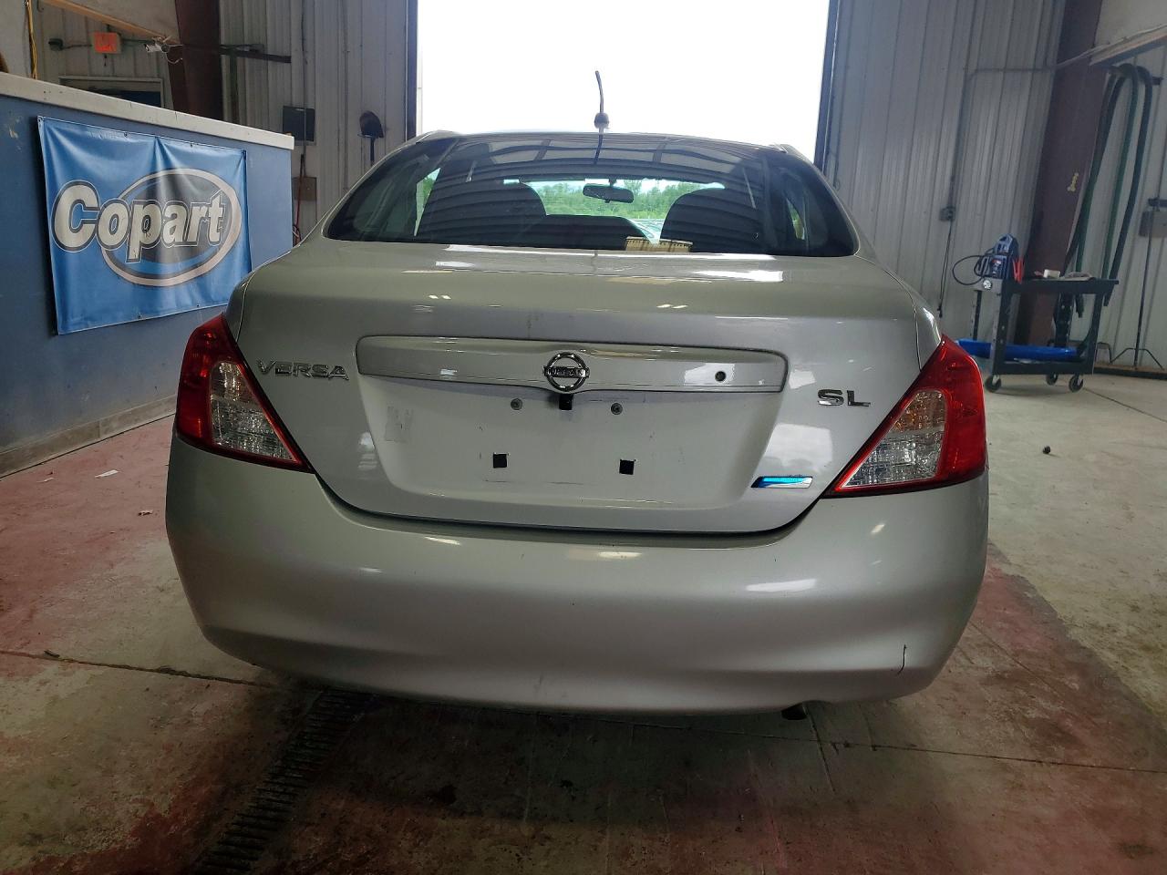 2012 Nissan Versa 1.6 S Silver vin: 3N1CN7AP0CL891856