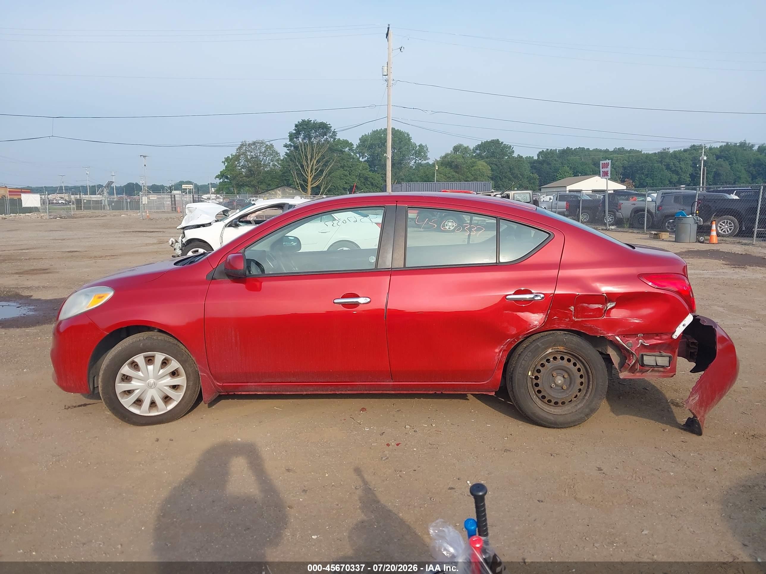 2012 Nissan Versa 1.6 Sv Red vin: 3N1CN7AP0CL900975