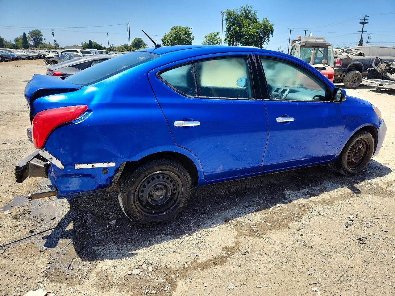 2012 Nissan Versa 1.6 S Blue vin: 3N1CN7AP0CL911619