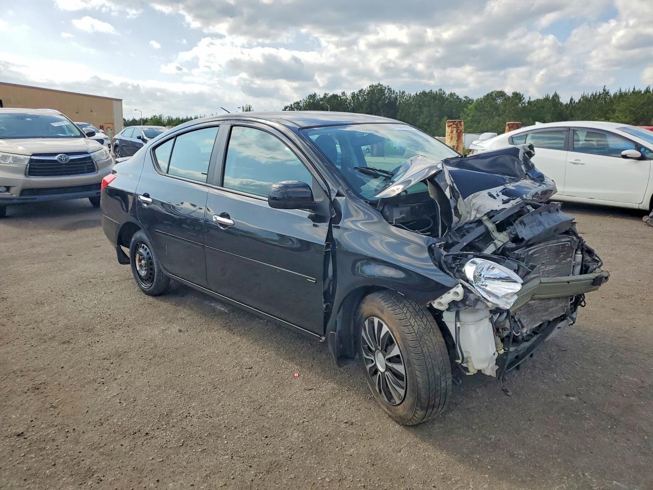 2013 Nissan Versa 1.6 S Black vin: 3N1CN7AP0DL835529