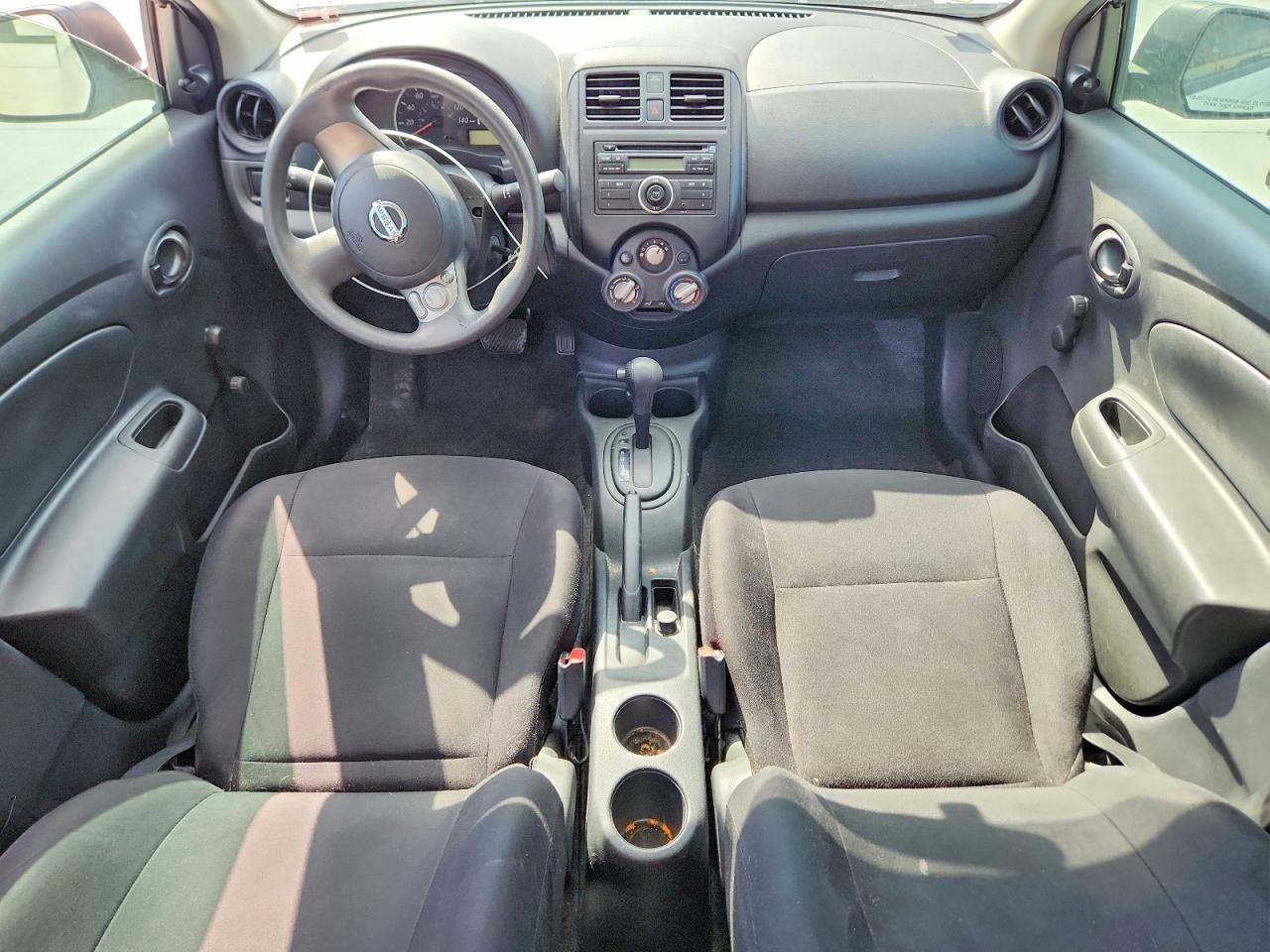2013 Nissan Versa 1.6 S Белый vin: 3N1CN7AP0DL855828