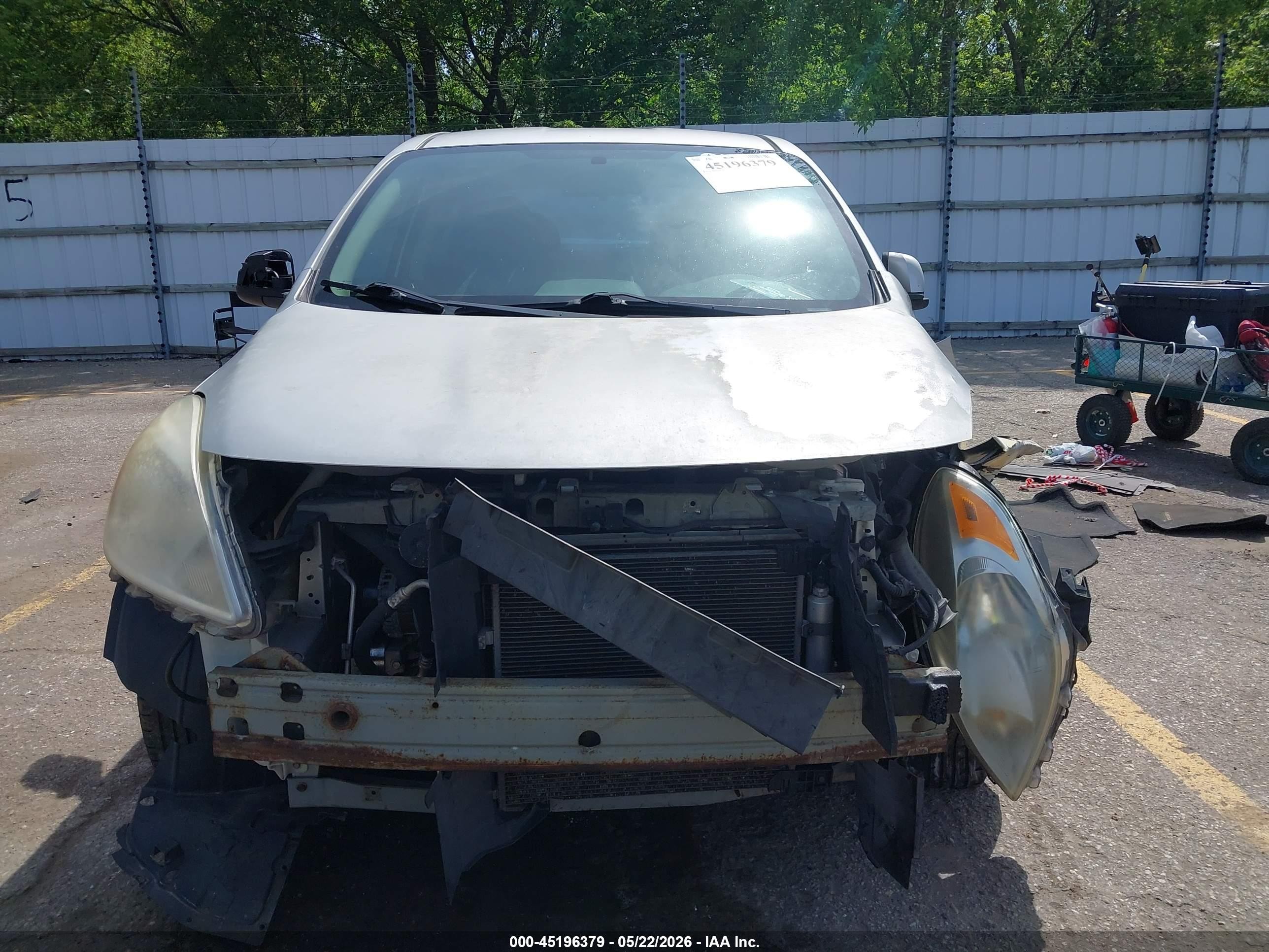 2013 Nissan Versa 1.6 Sv Silver vin: 3N1CN7AP0DL885556