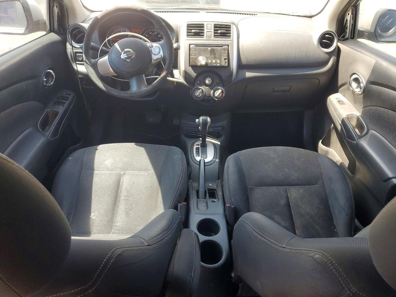 2014 Nissan Versa 1.6 S Silver vin: 3N1CN7AP0EL802919