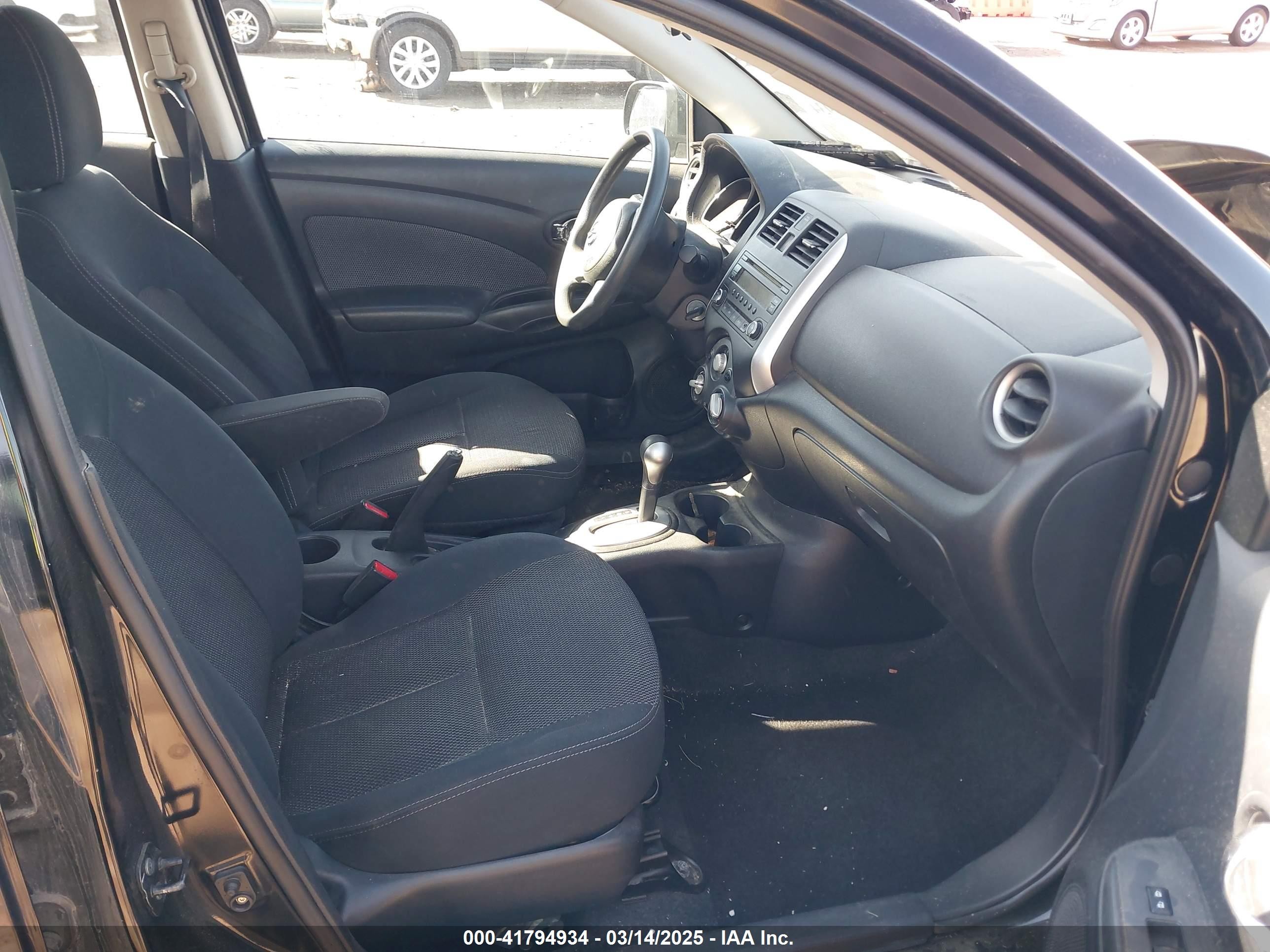 2014 Nissan Versa 1.6 Sv Black vin: 3N1CN7AP0EL827884