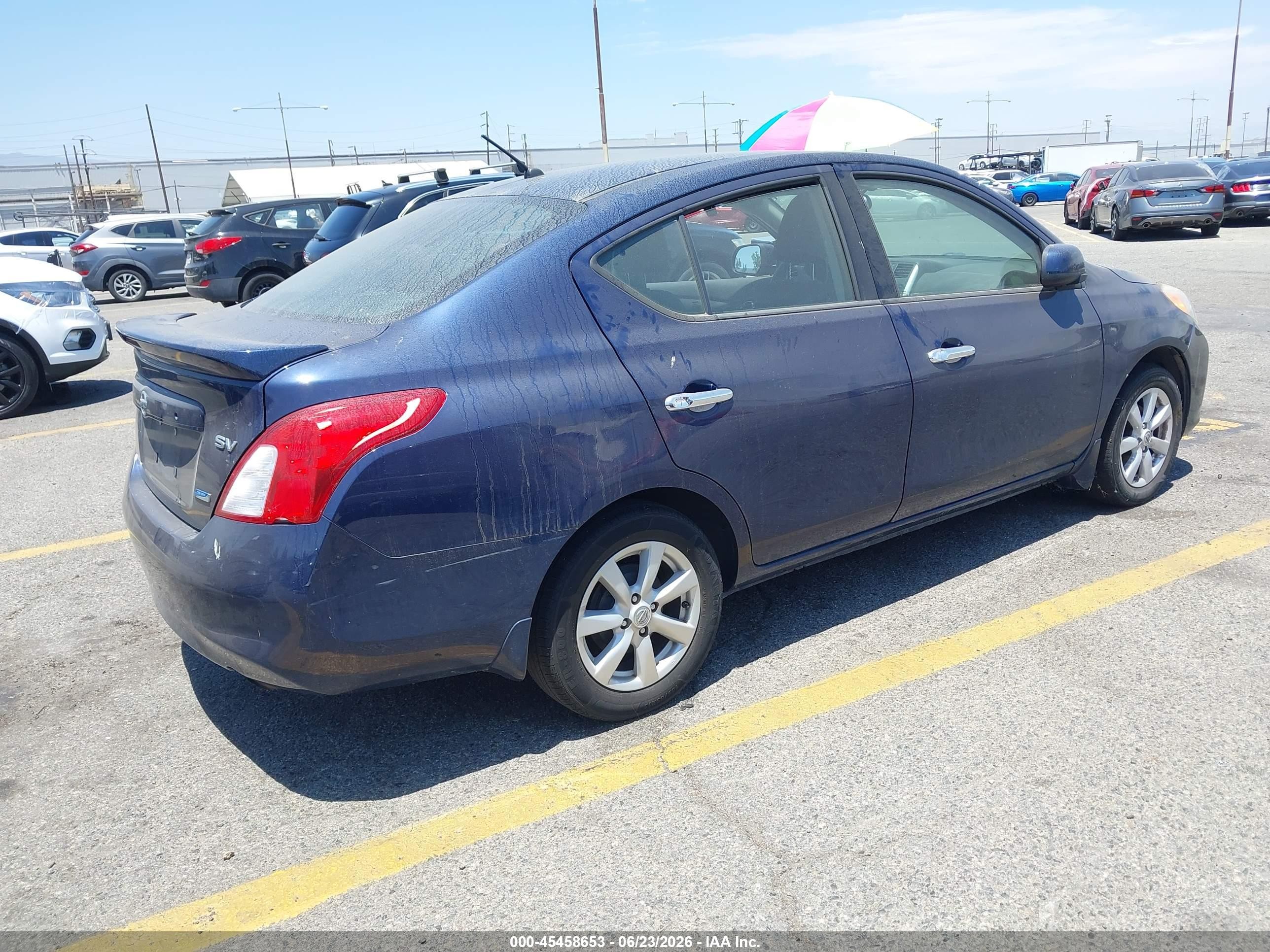 2014 Nissan Versa 1.6 Sv Синий vin: 3N1CN7AP0EL850792