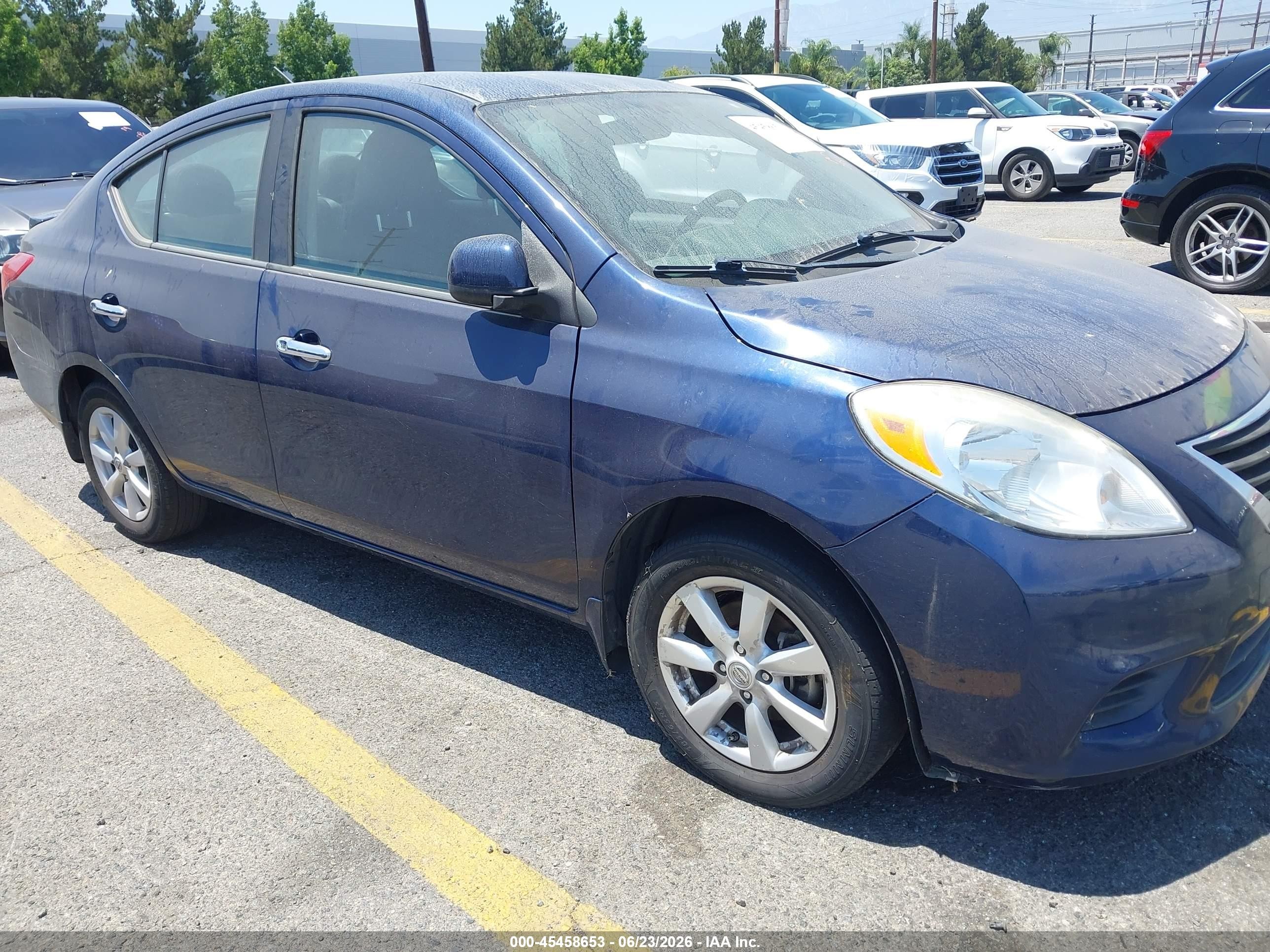 2014 Nissan Versa 1.6 Sv Синий vin: 3N1CN7AP0EL850792