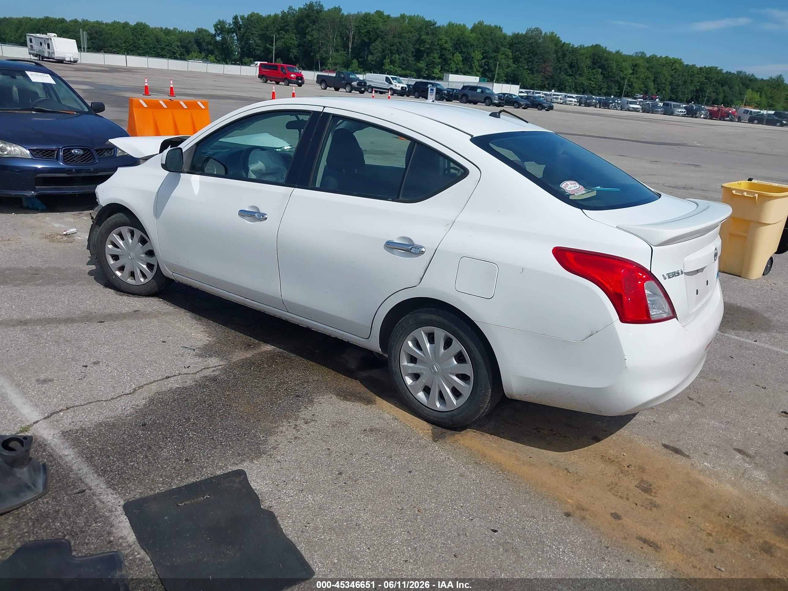 2014 Nissan Versa 1.6 Sv White vin: 3N1CN7AP0EL862733