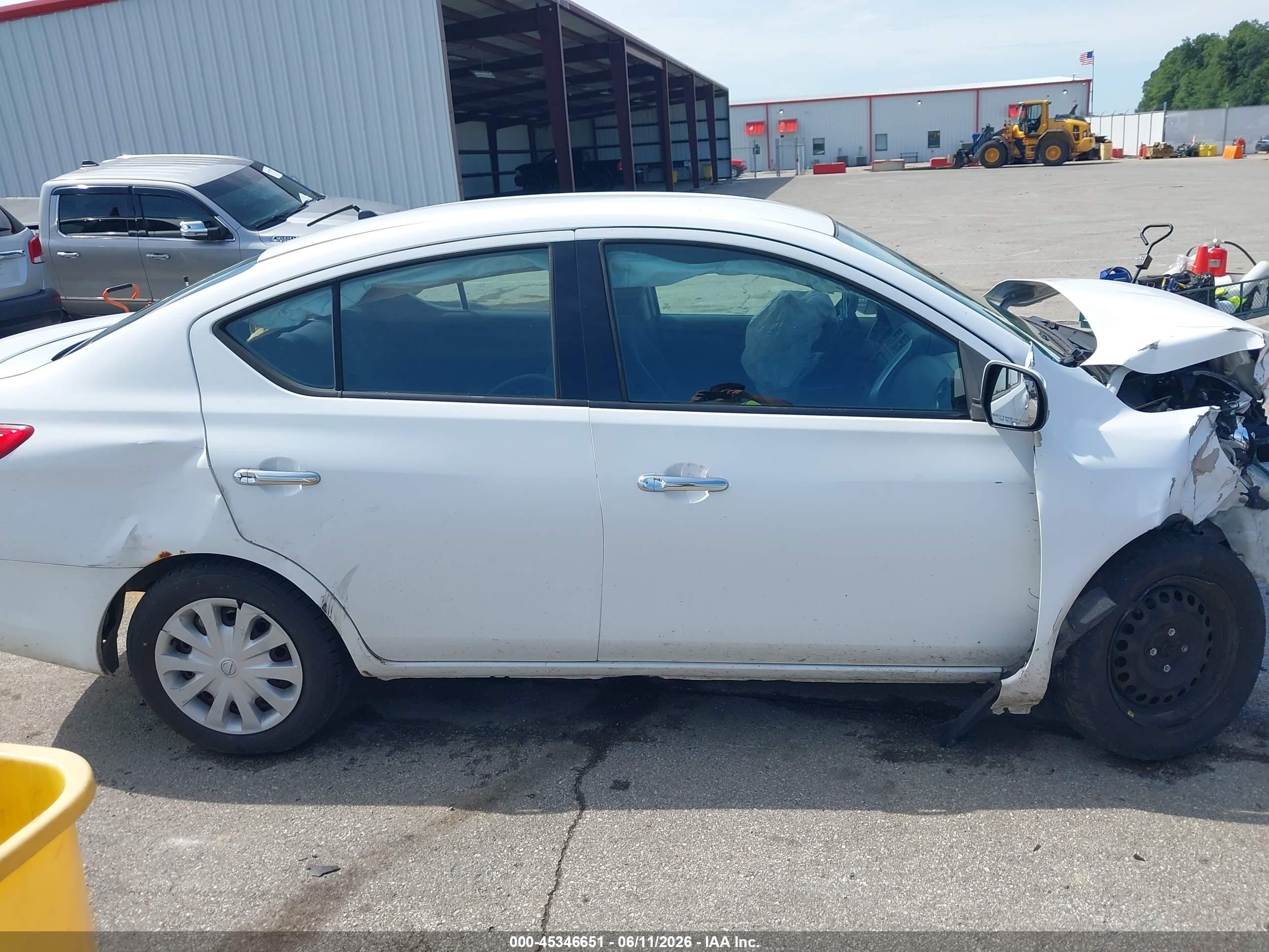 2014 Nissan Versa 1.6 Sv White vin: 3N1CN7AP0EL862733
