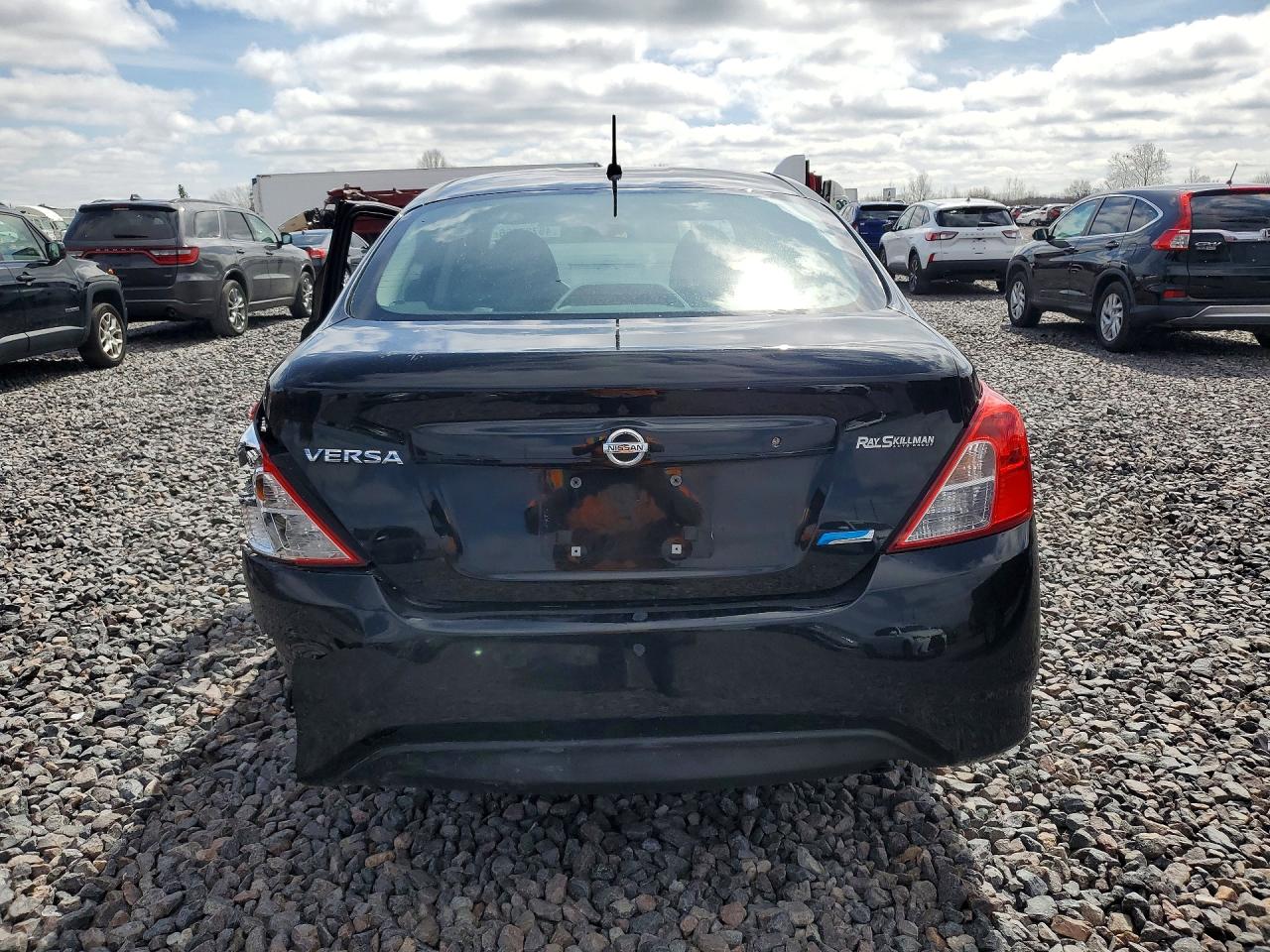 2014 Nissan Versa Black vin: 3N1CN7AP0EL869312