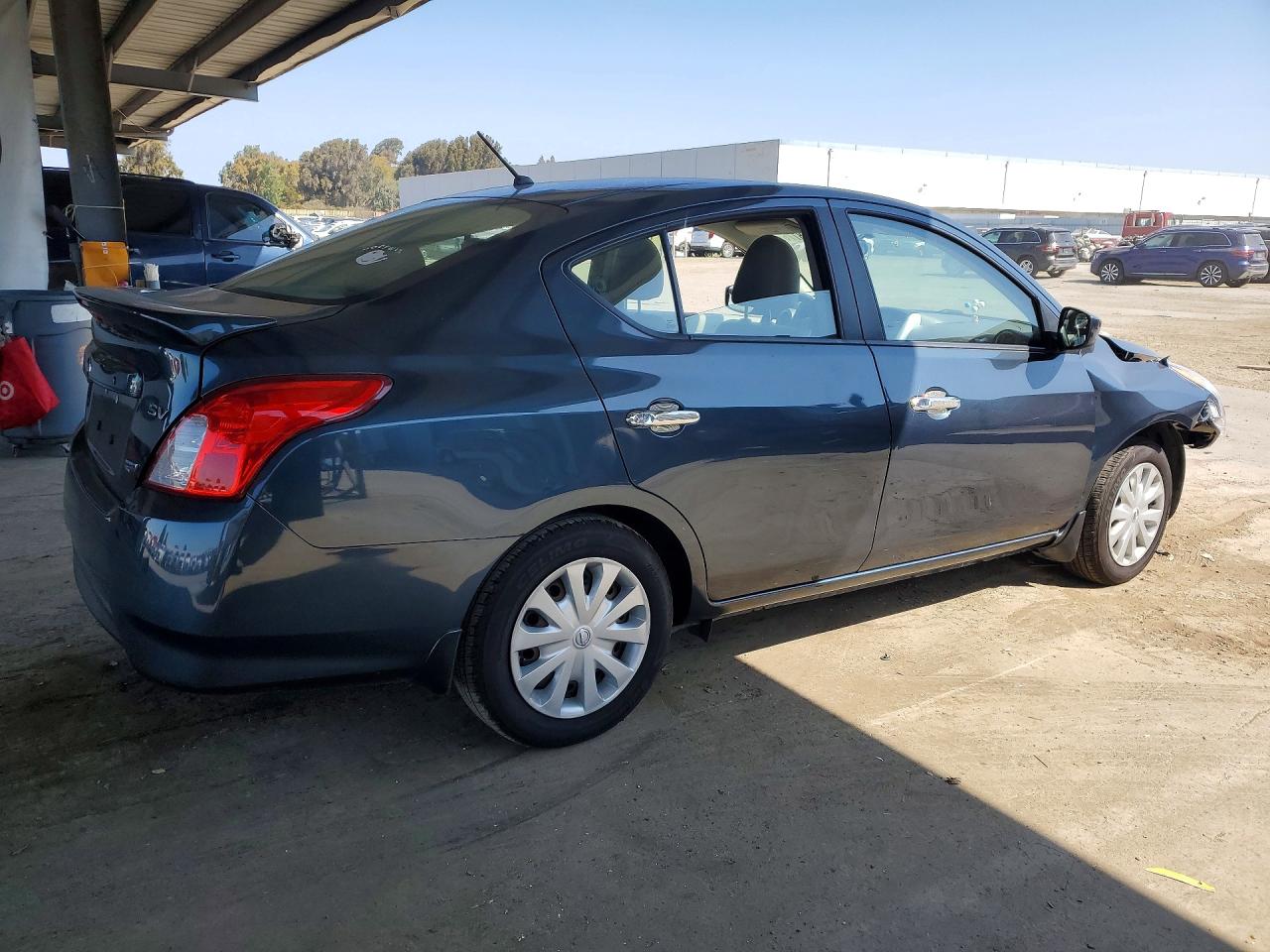 2015 Nissan Versa 1.6 S Blue vin: 3N1CN7AP0FL801934