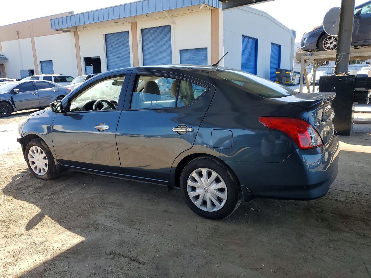 2015 Nissan Versa 1.6 S Blue vin: 3N1CN7AP0FL801934