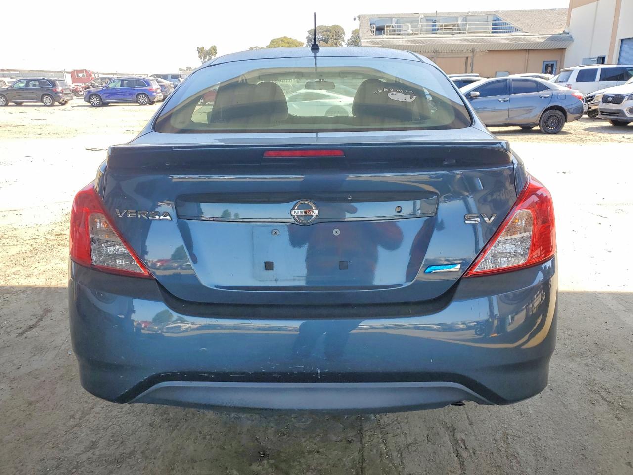 2015 Nissan Versa 1.6 S Blue vin: 3N1CN7AP0FL801934