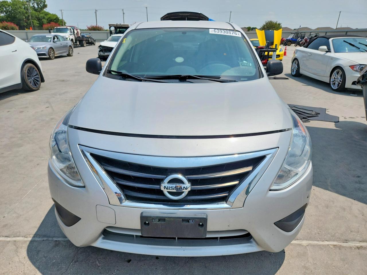 2015 Nissan Versa 1.6 S Silver vin: 3N1CN7AP0FL827403