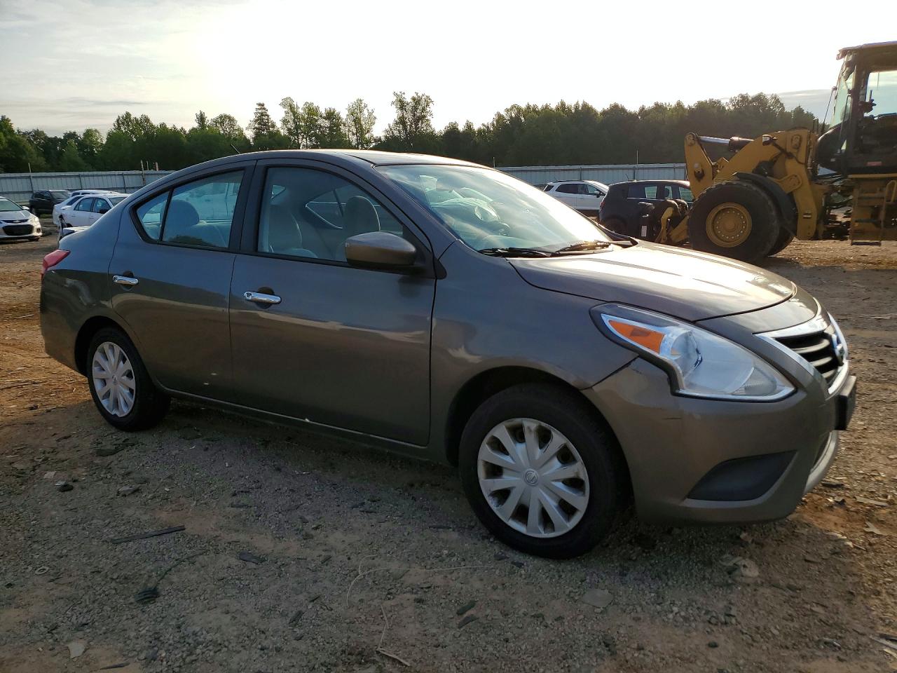 2015 Nissan Versa 1.6 Sv Серый vin: 3N1CN7AP0FL828759