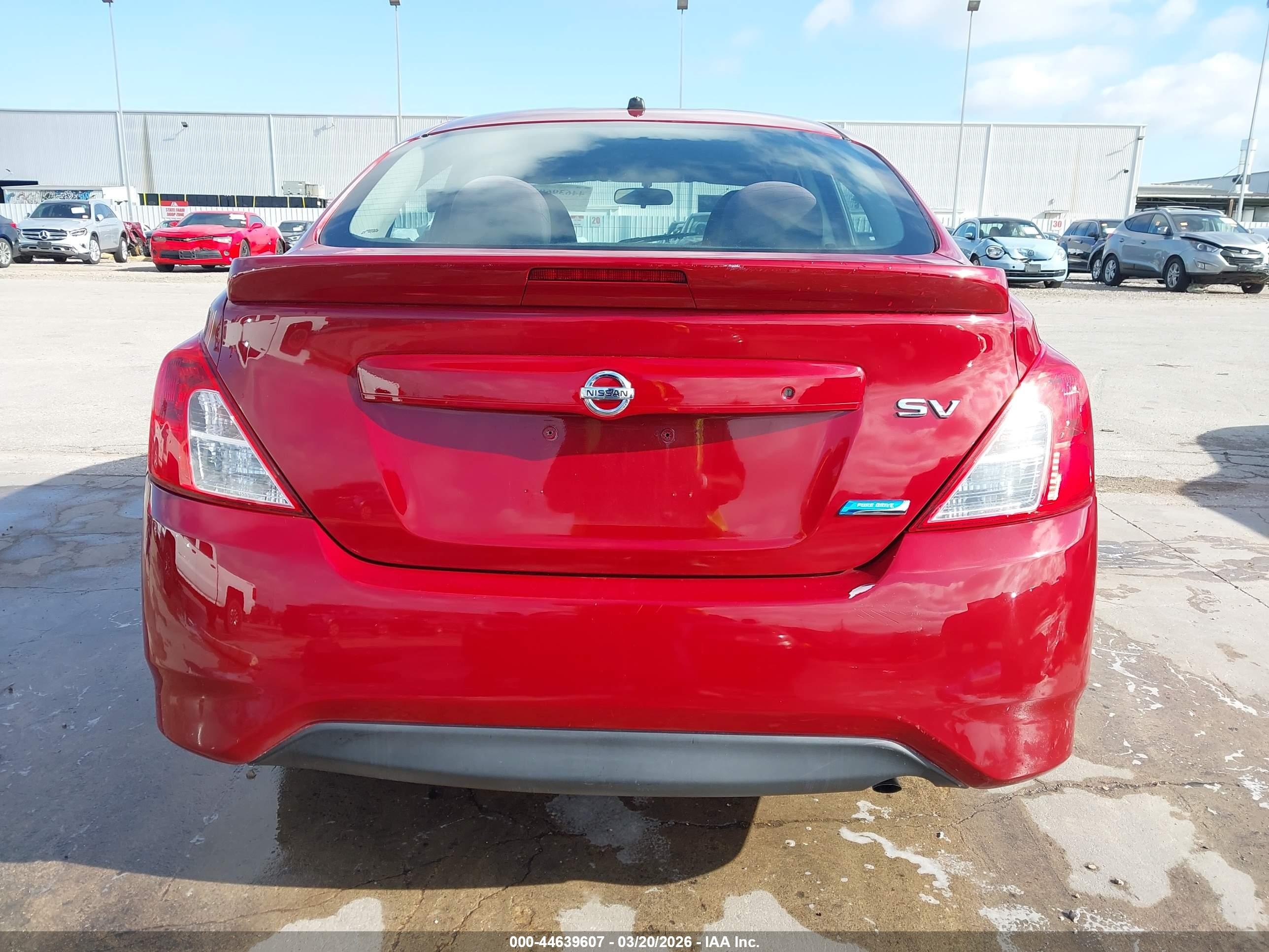 2015 Nissan Versa 1.6 S/1.6 S+/1.6 Sl/1.6 Sv Red vin: 3N1CN7AP0FL847196