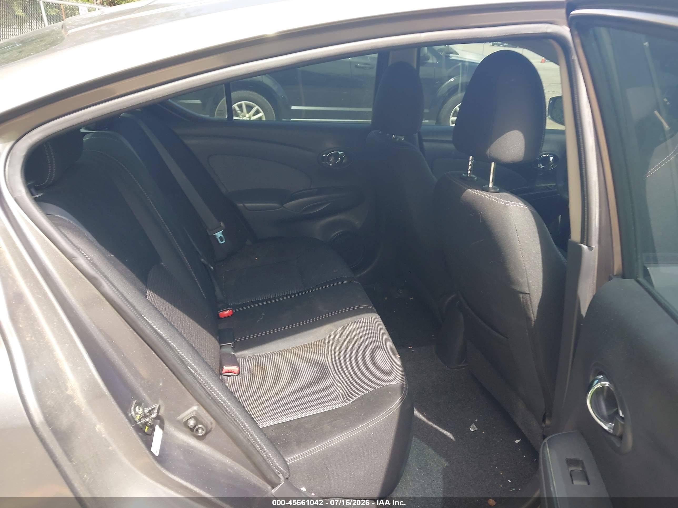 2015 Nissan Versa 1.6 Sl Gray vin: 3N1CN7AP0FL874527