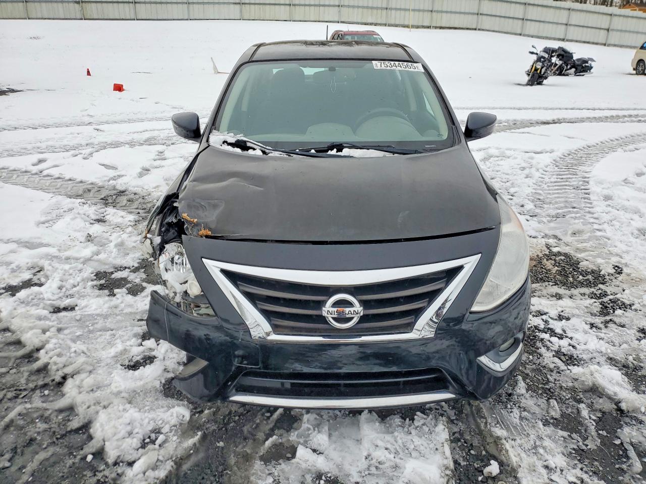 2015 Nissan Versa Black vin: 3N1CN7AP0FL897547