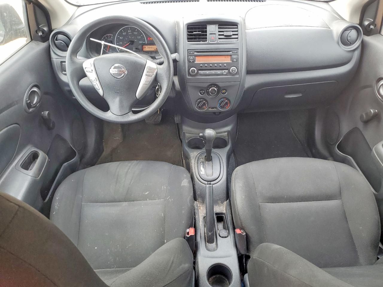 2015 Nissan Versa 1.6 S Plus Серый vin: 3N1CN7AP0FL905288