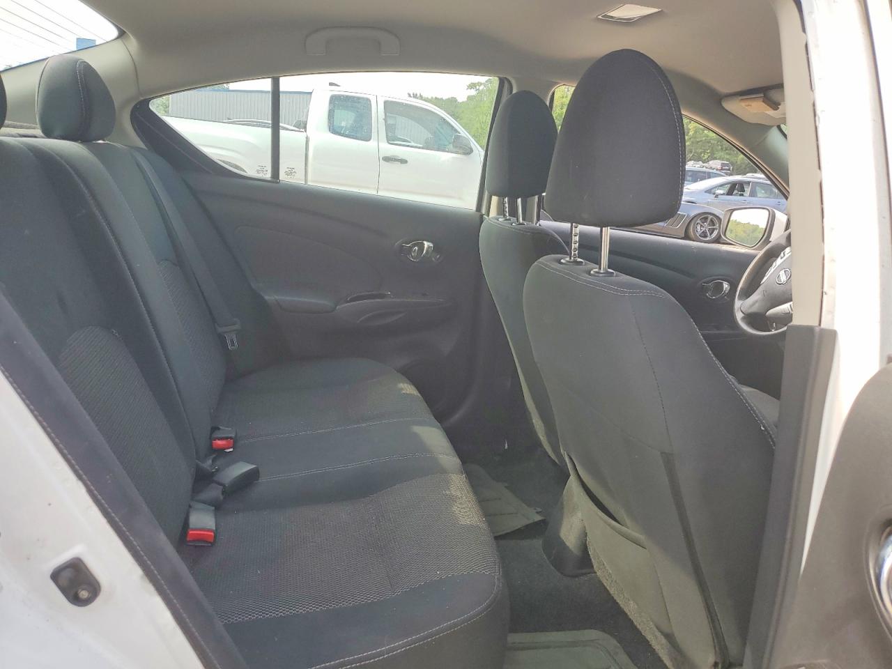 2015 Nissan Versa 1.6 Sv White vin: 3N1CN7AP0FL927727