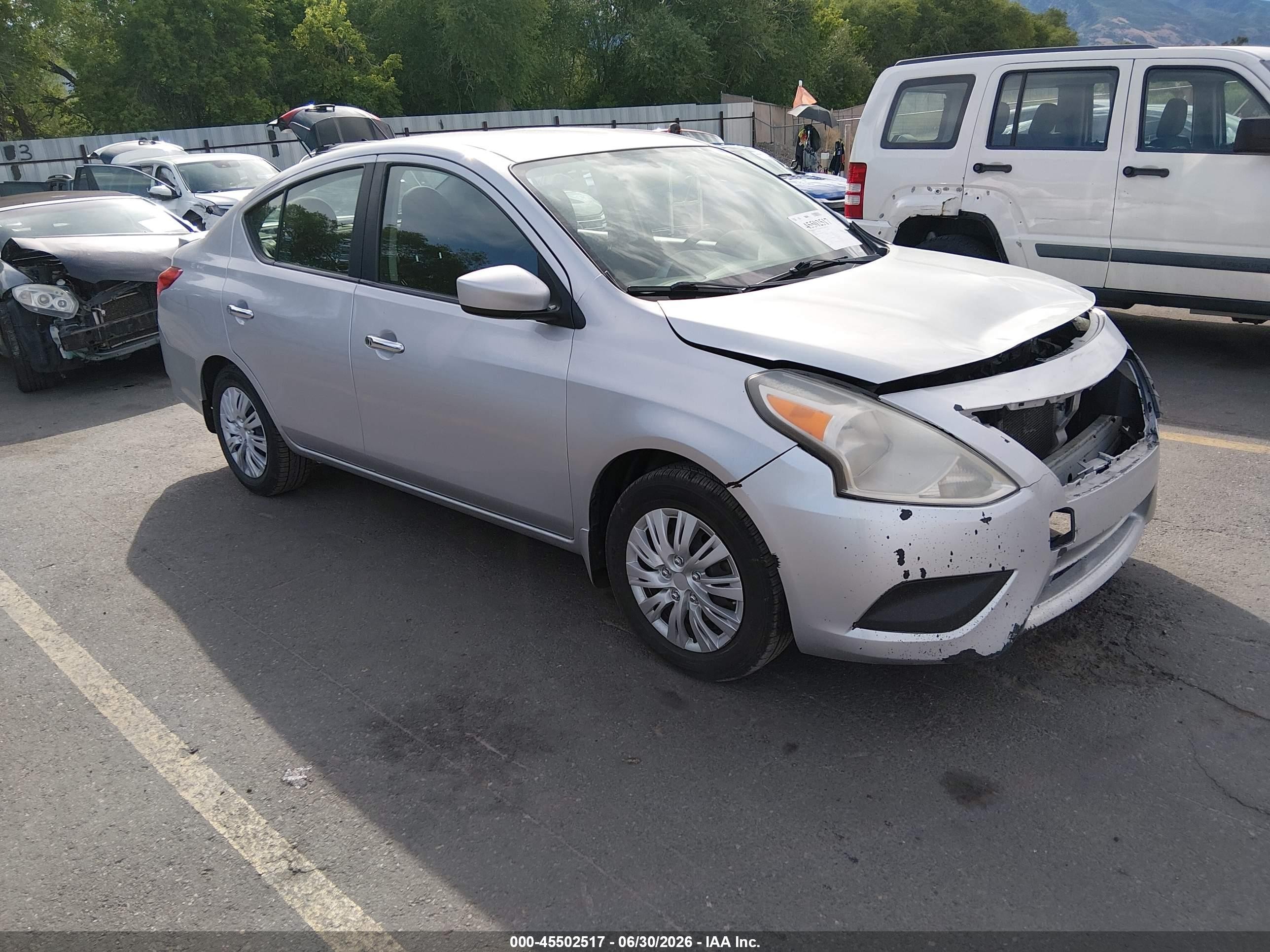 2015 Nissan Versa 1.6 Sv Silver vin: 3N1CN7AP0FL940980