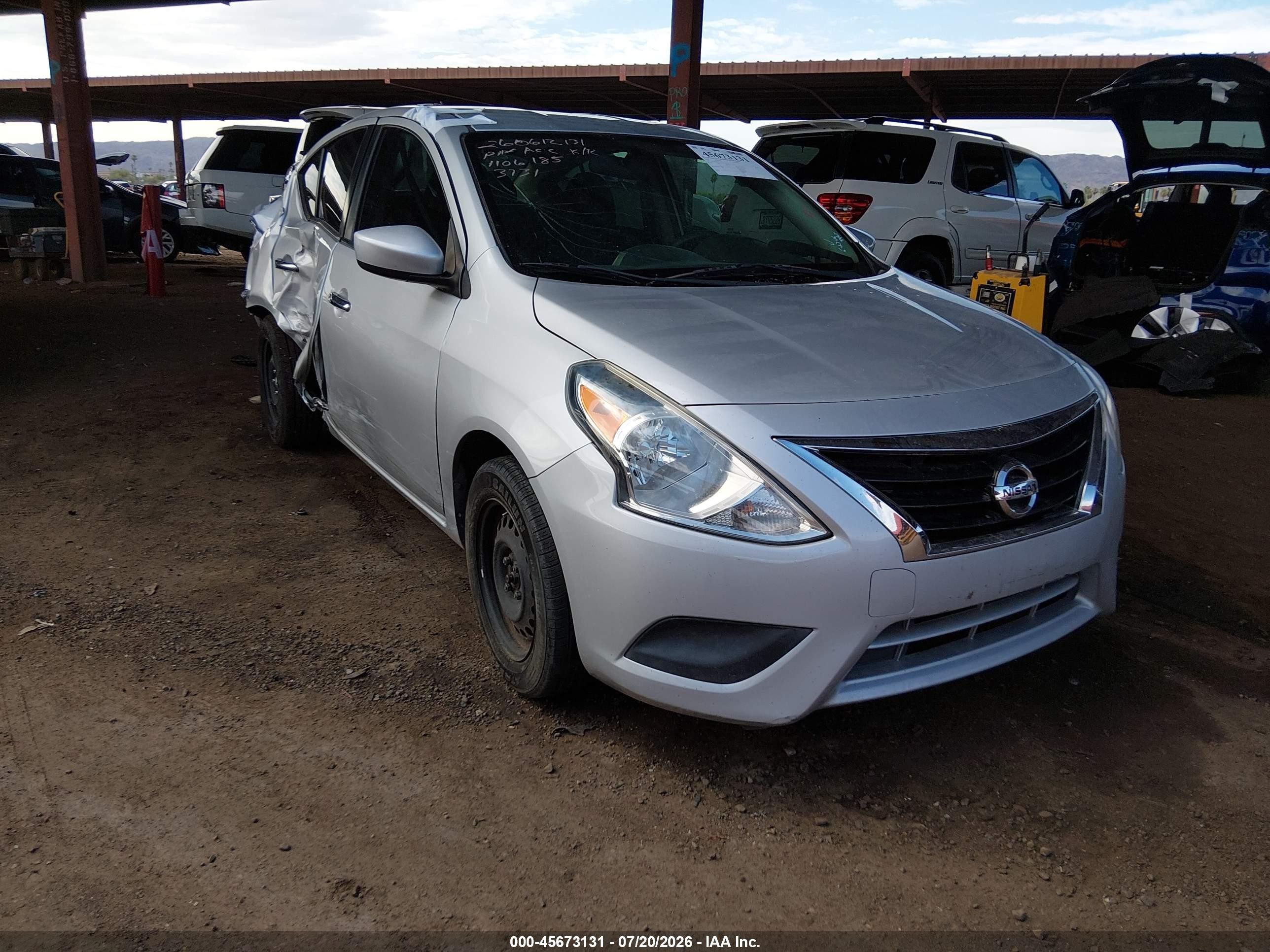 2015 Nissan Versa 1.6 Sv Silver vin: 3N1CN7AP0FL953731
