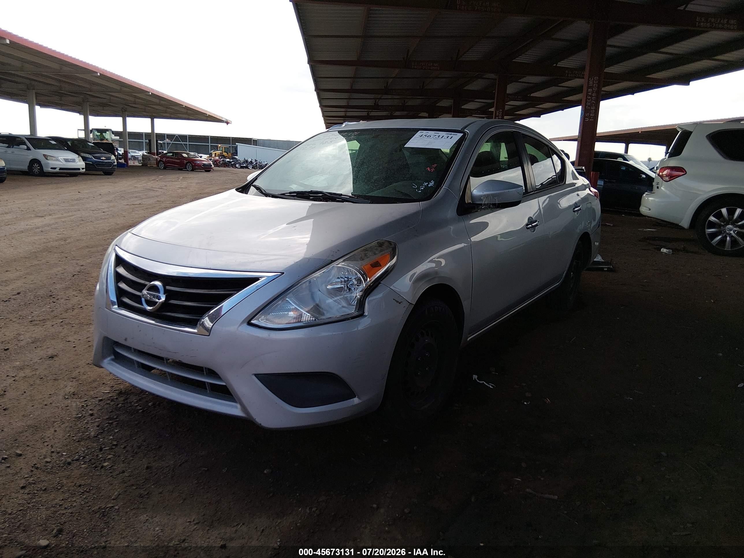2015 Nissan Versa 1.6 Sv Серебряный vin: 3N1CN7AP0FL953731