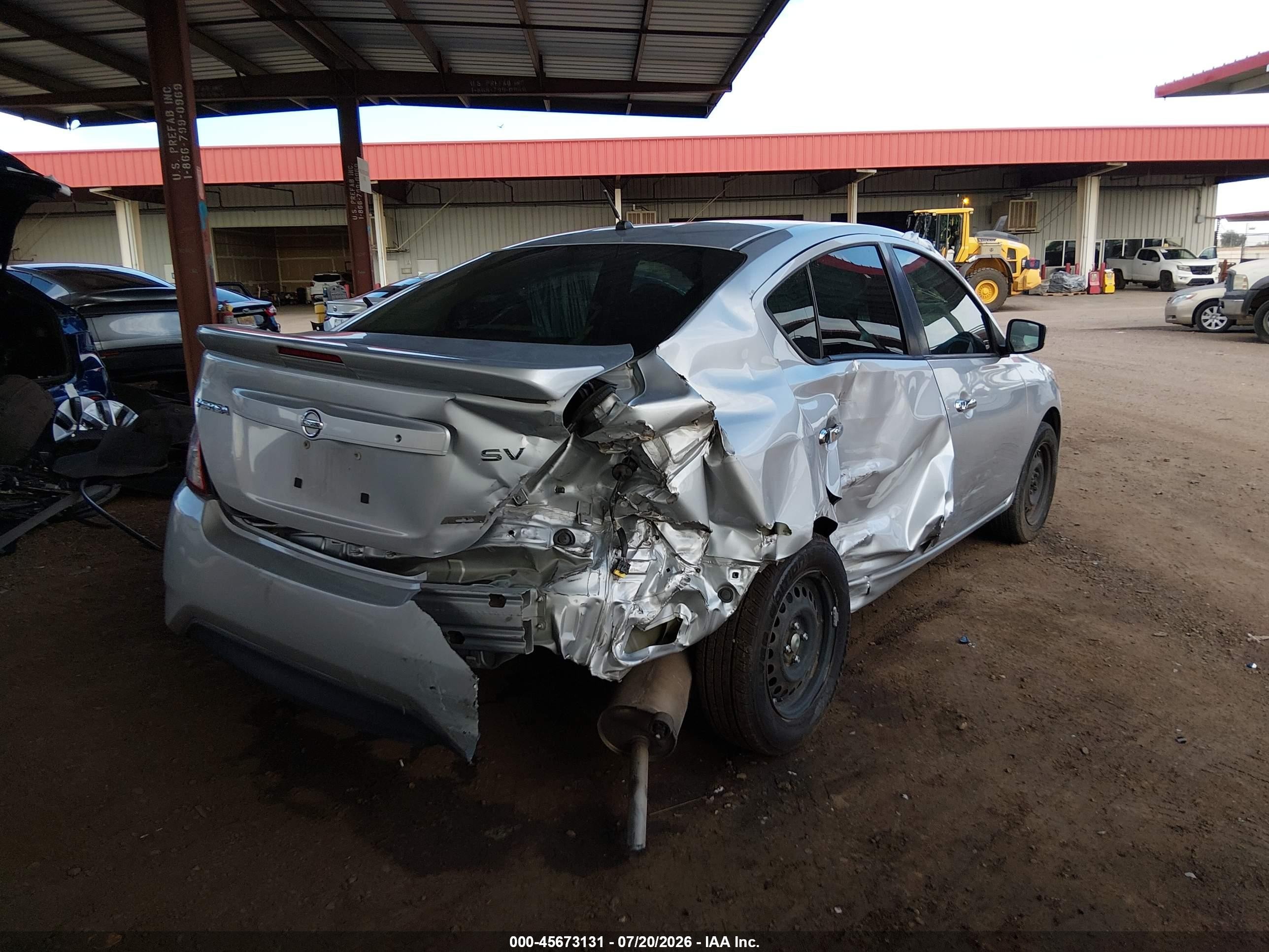 2015 Nissan Versa 1.6 Sv Серебряный vin: 3N1CN7AP0FL953731