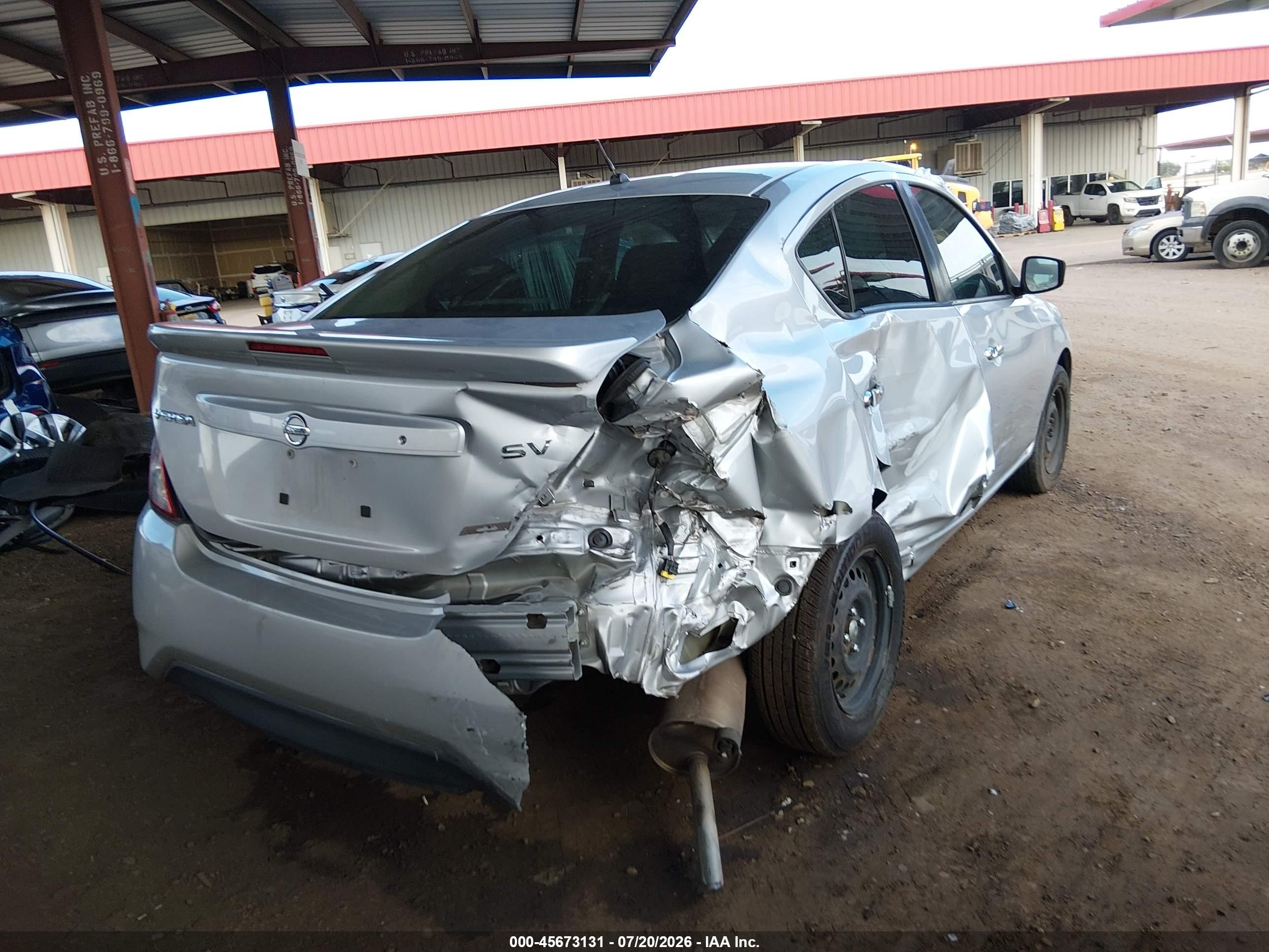 2015 Nissan Versa 1.6 Sv Серебряный vin: 3N1CN7AP0FL953731
